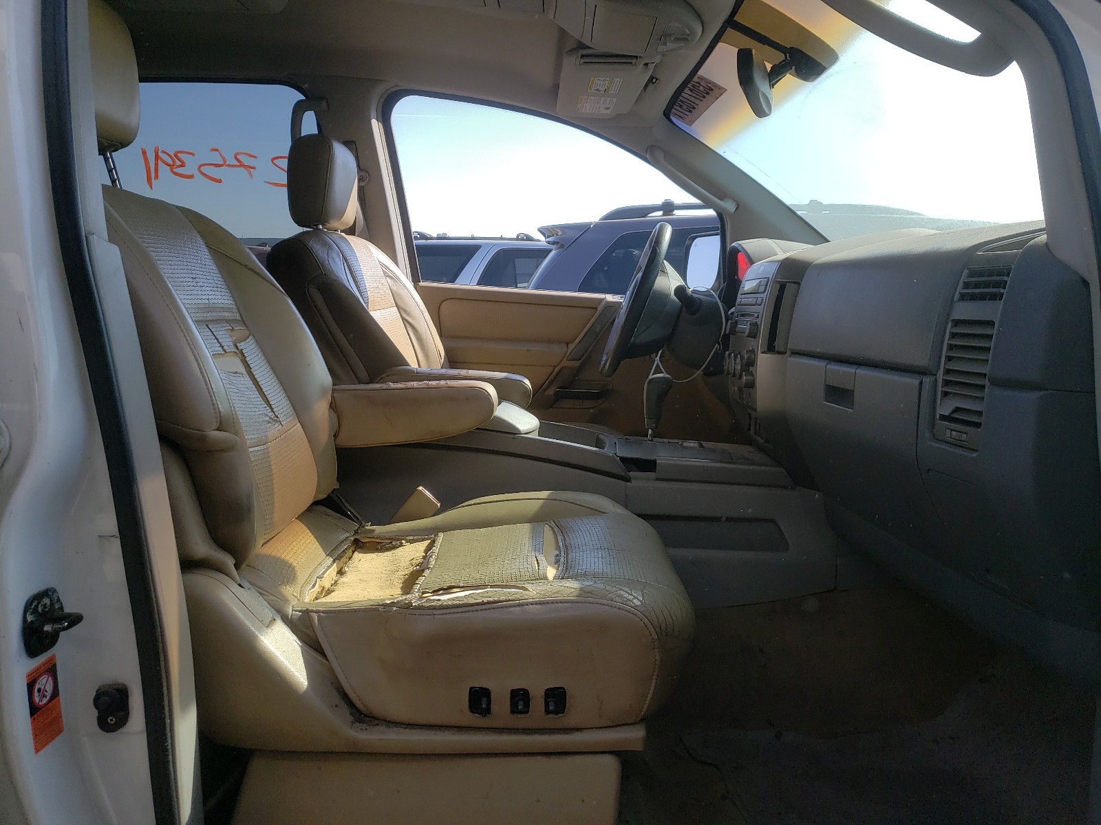 Photo 4 VIN: 5N1AA08A74N702156 - NISSAN ARMADA SE 