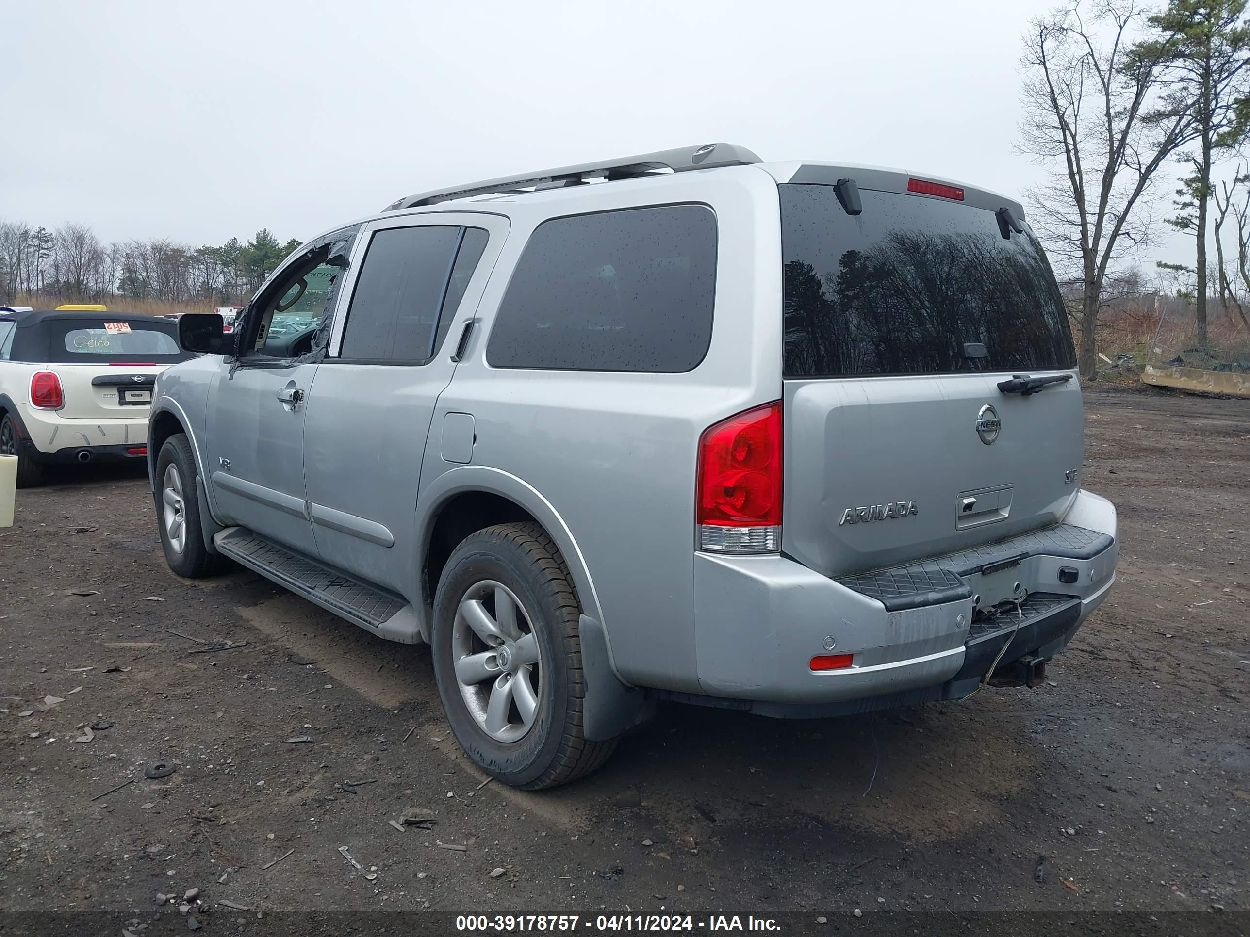 Photo 2 VIN: 5N1AA08C98N605581 - NISSAN ARMADA 