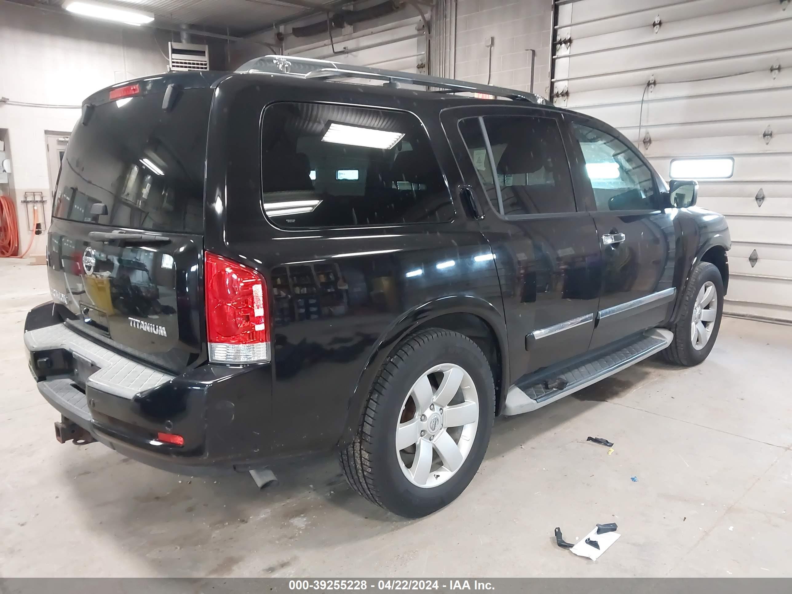 Photo 3 VIN: 5N1AA0NC1AN623227 - NISSAN ARMADA 