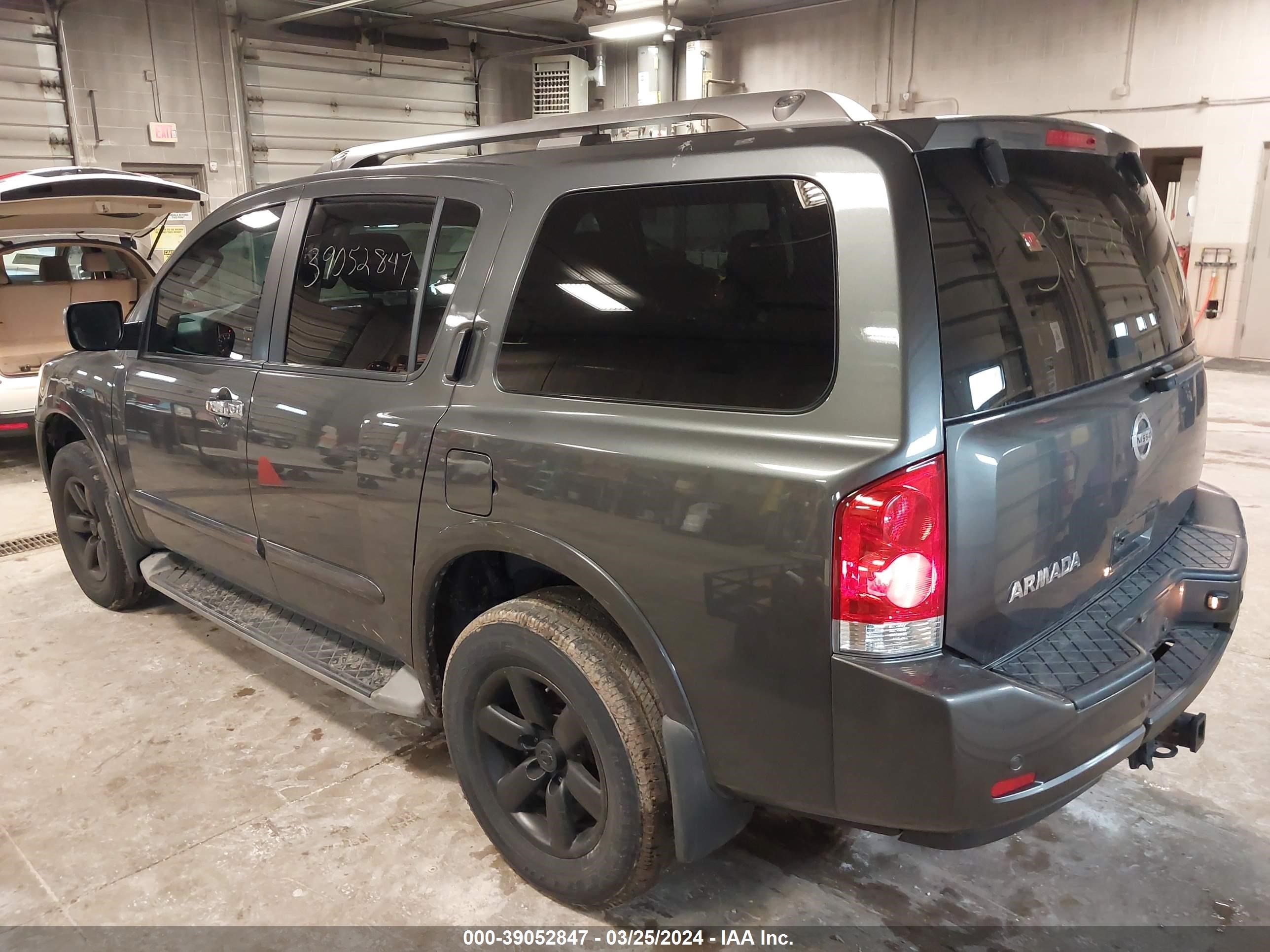 Photo 2 VIN: 5N1AA0NC1CN613445 - NISSAN ARMADA 