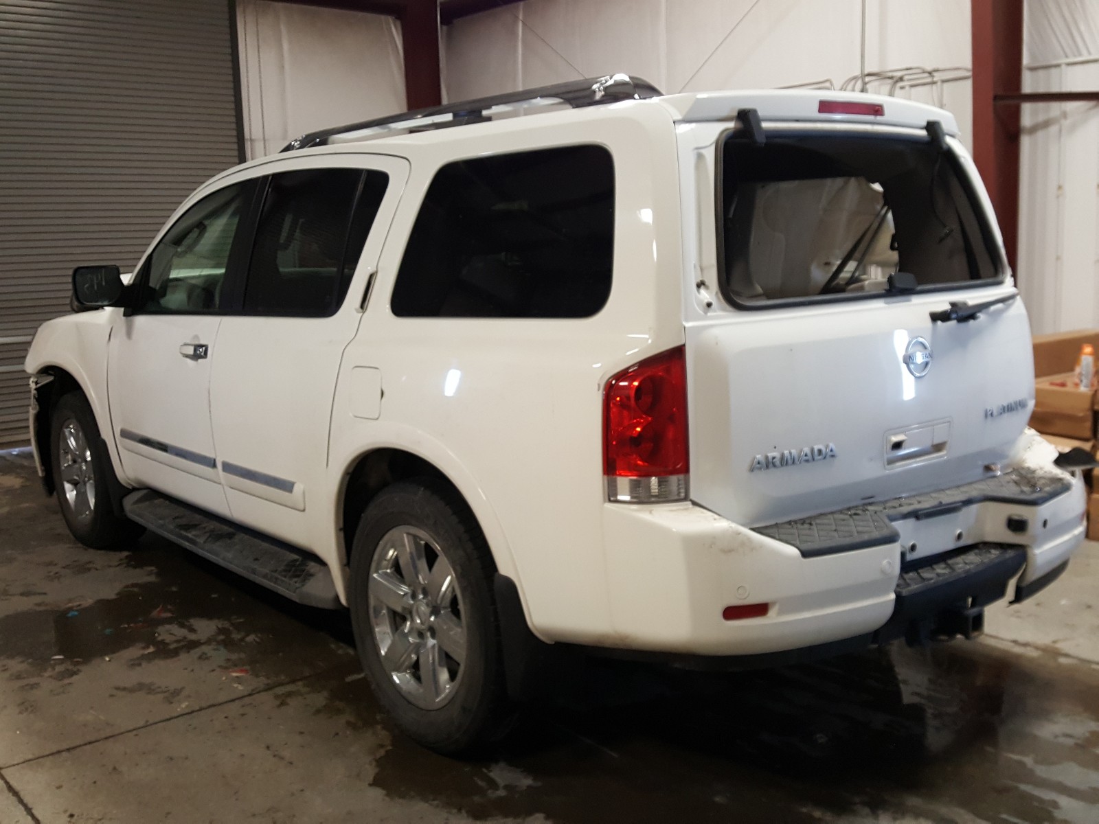 Photo 2 VIN: 5N1AA0NC2AN604119 - NISSAN ARMADA SE 