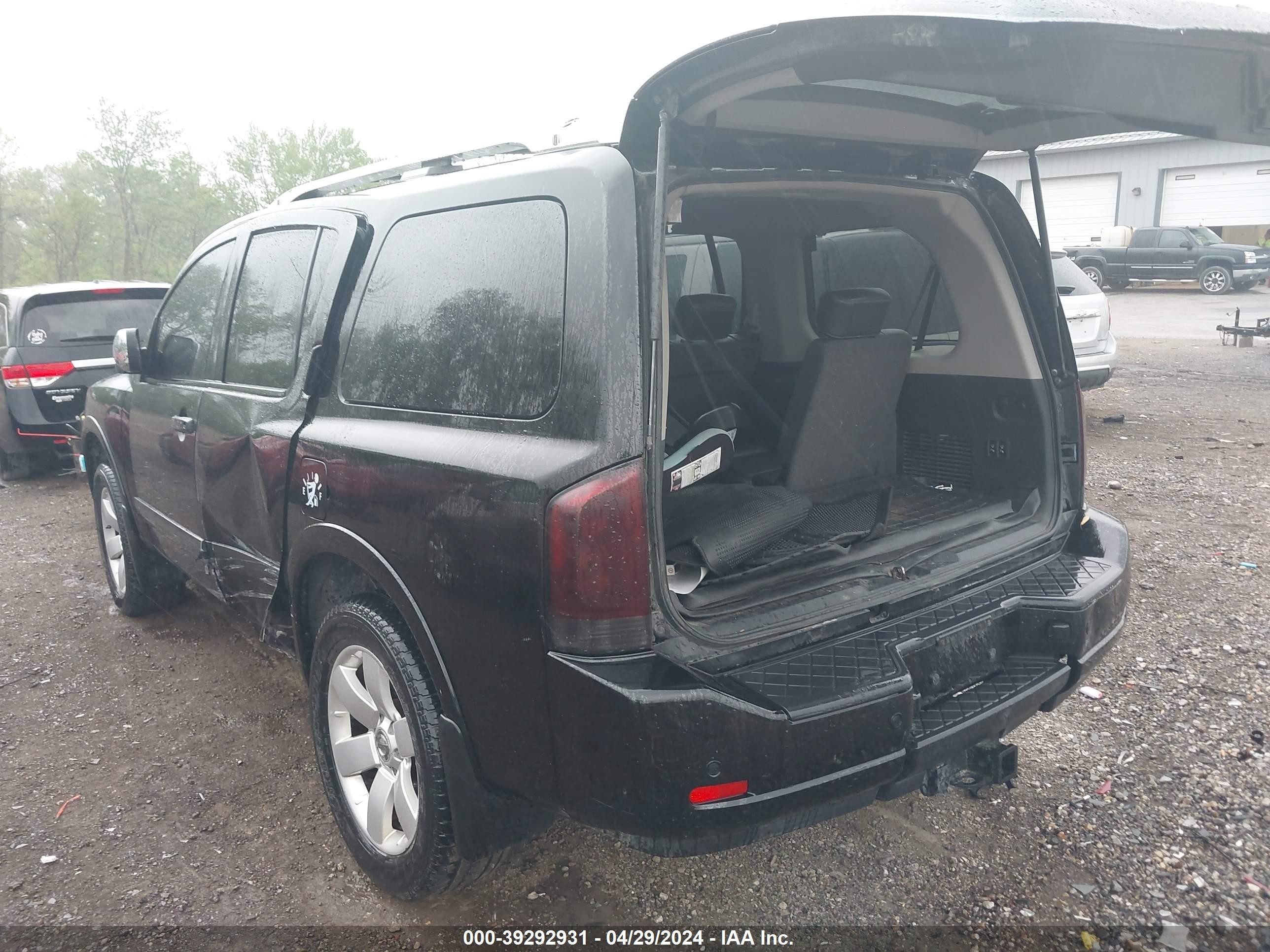 Photo 2 VIN: 5N1AA0NC2AN620580 - NISSAN ARMADA 