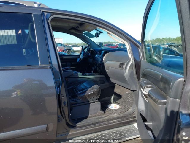 Photo 4 VIN: 5N1AA0NC2CN607640 - NISSAN ARMADA 