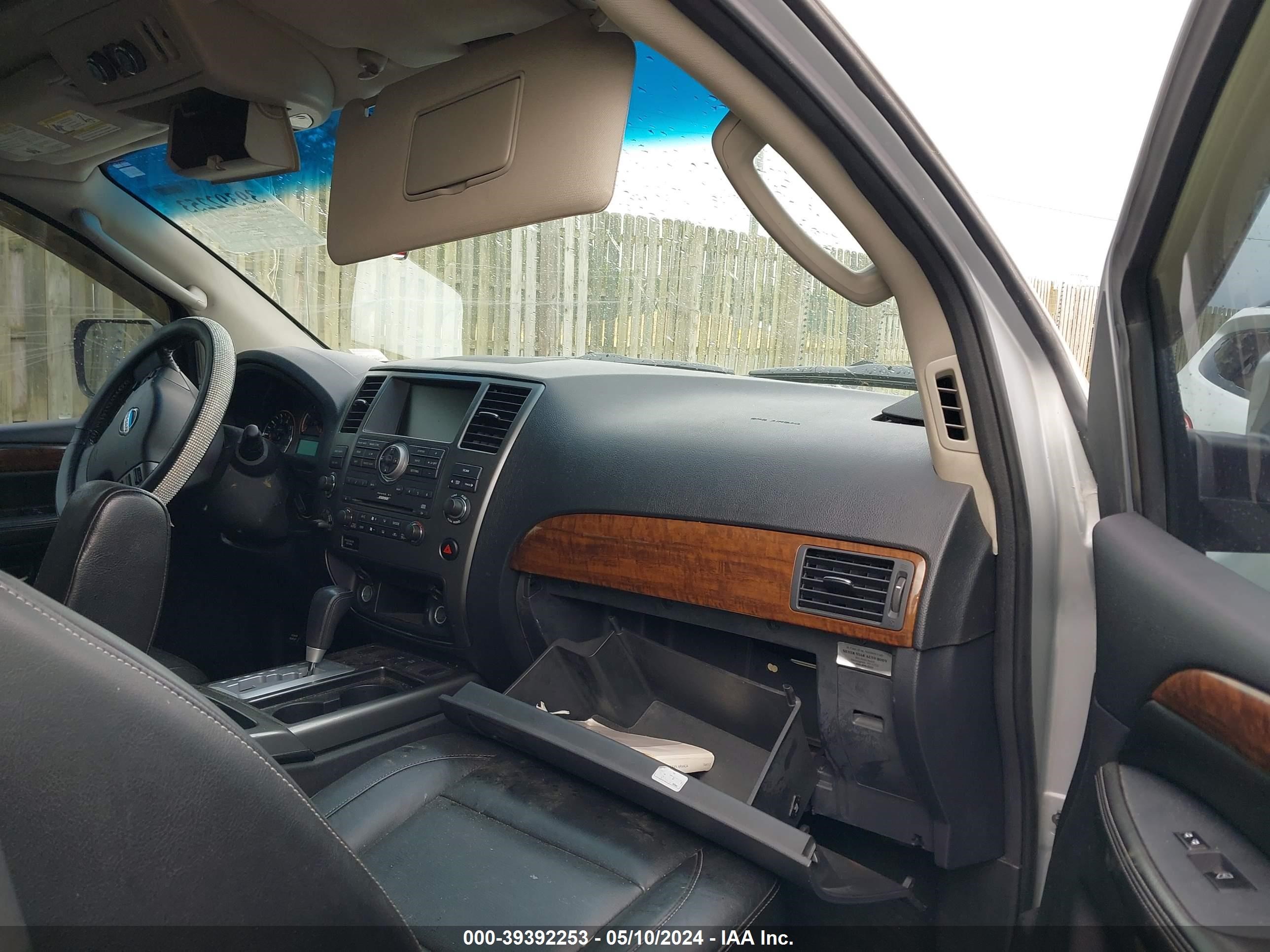 Photo 4 VIN: 5N1AA0NC3AN622712 - NISSAN ARMADA 