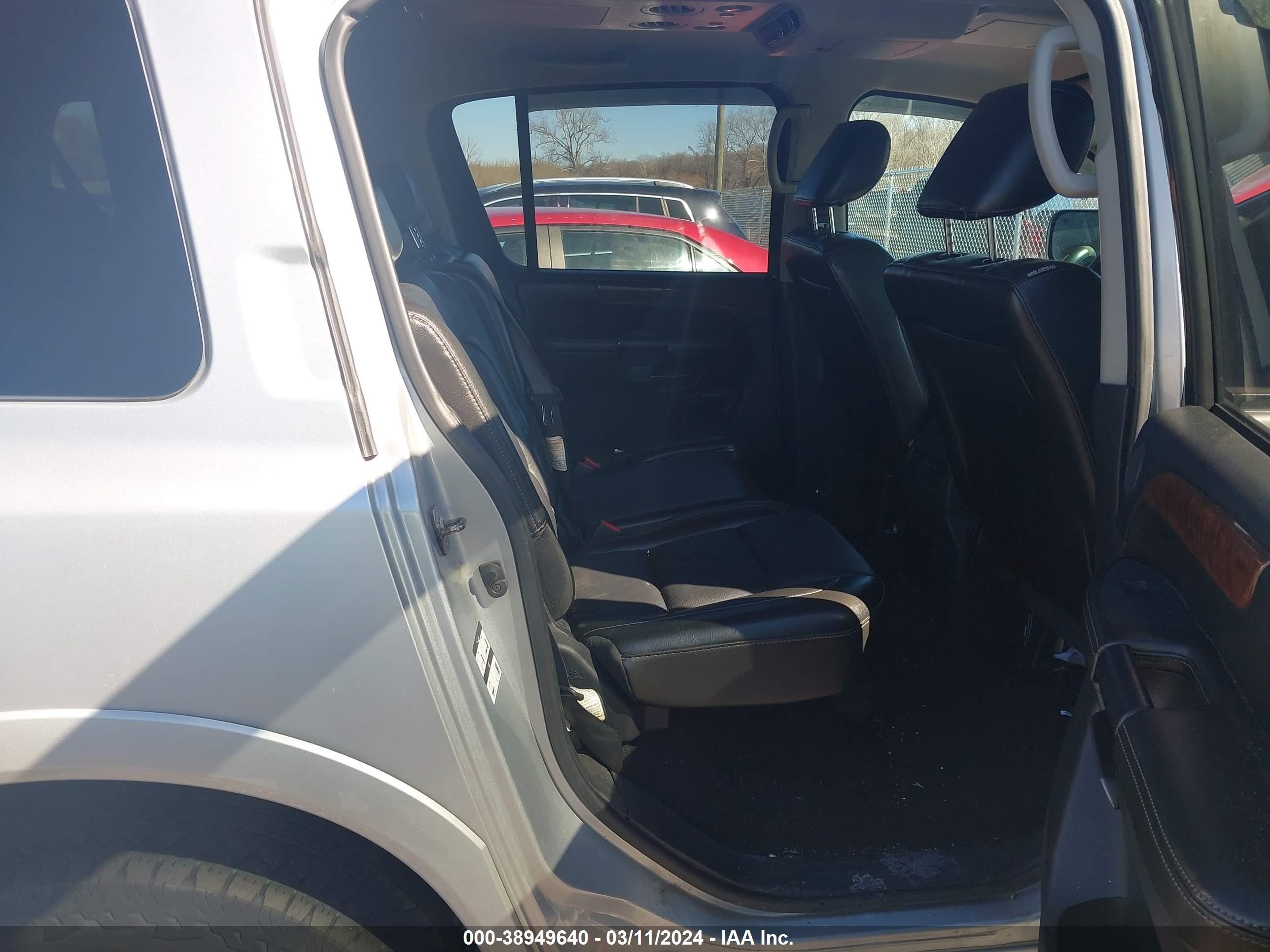 Photo 7 VIN: 5N1AA0NC4AN603523 - NISSAN ARMADA 