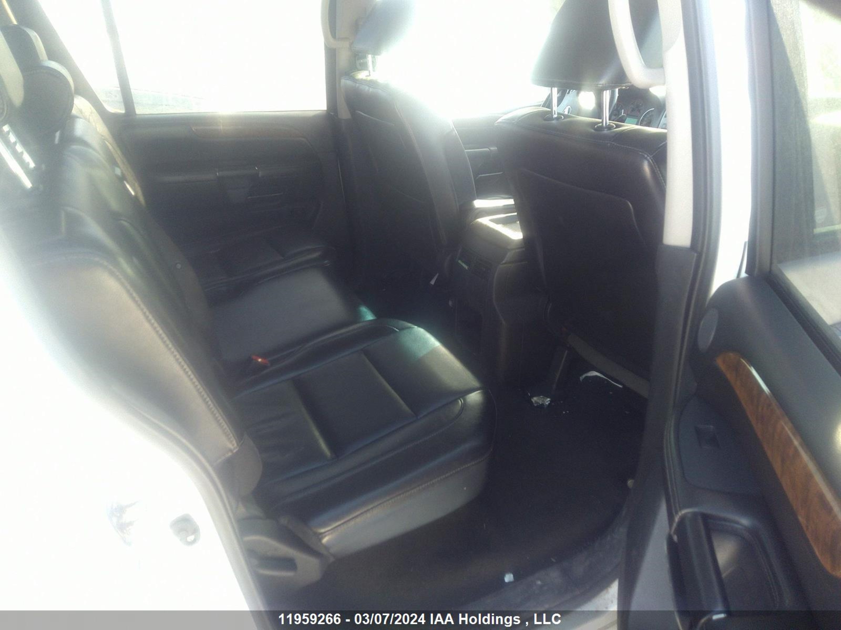 Photo 7 VIN: 5N1AA0NC7BN621077 - NISSAN ARMADA 