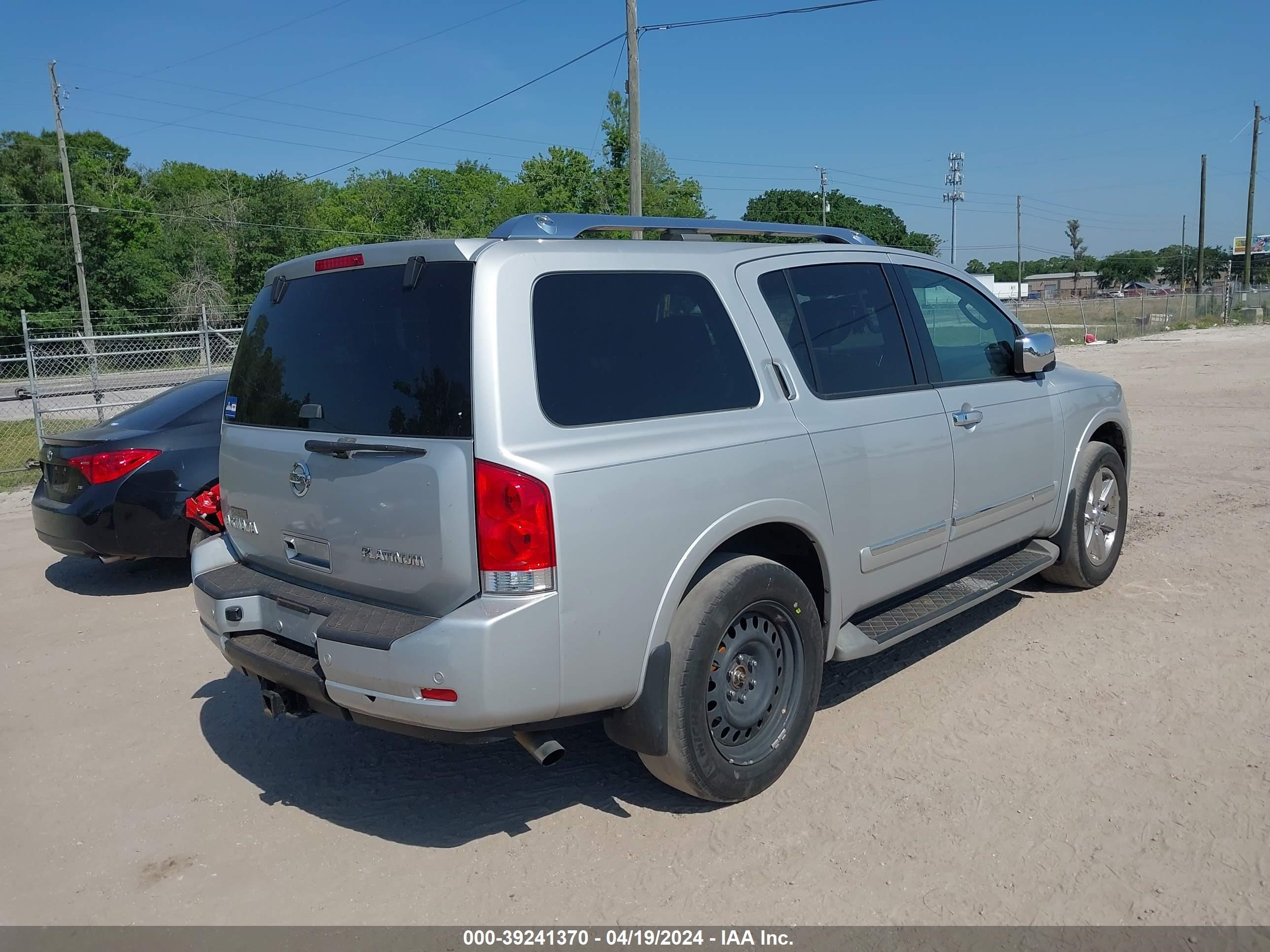 Photo 3 VIN: 5N1AA0NC7CN606211 - NISSAN ARMADA 