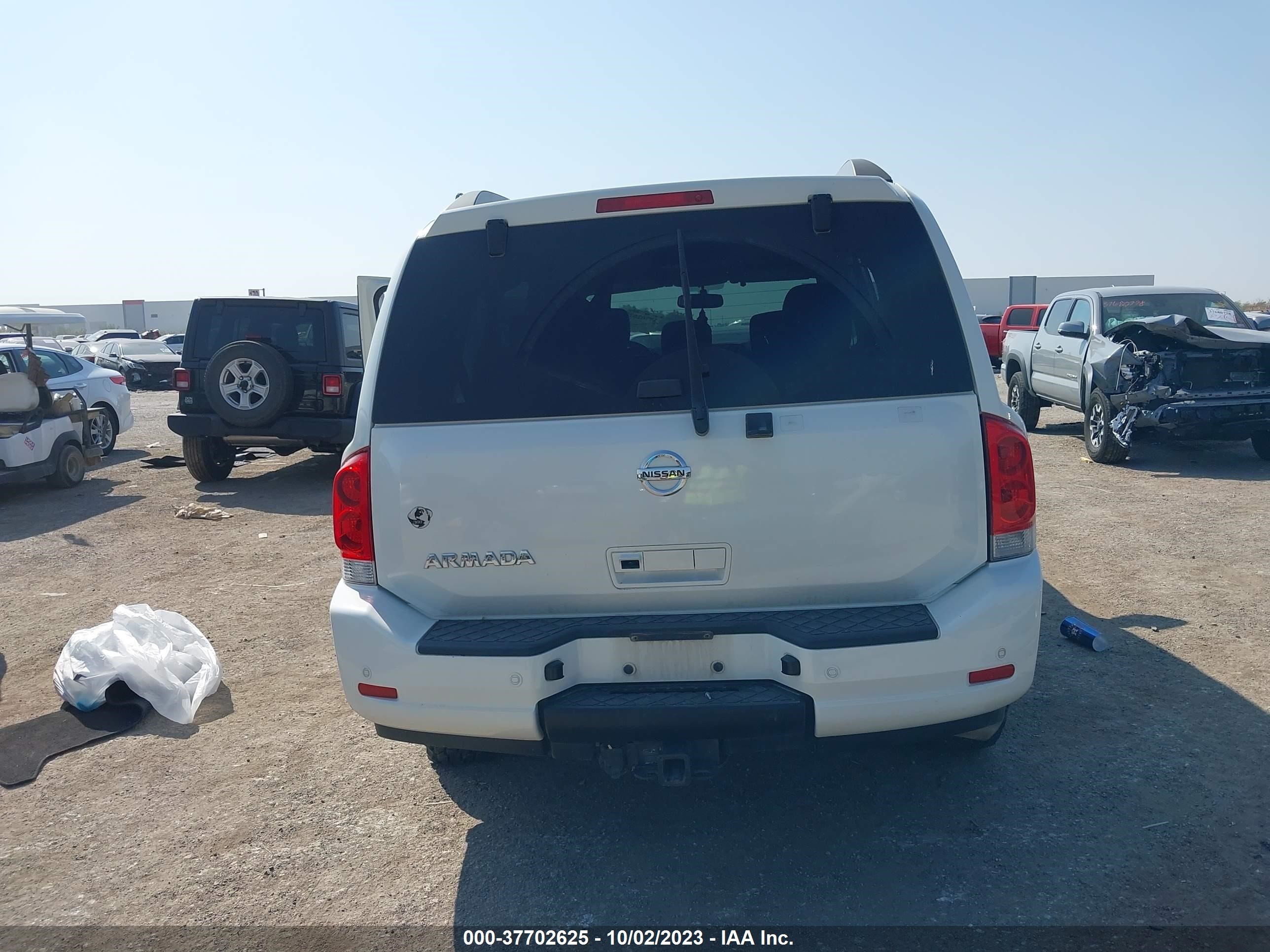 Photo 15 VIN: 5N1AA0ND2FN601317 - NISSAN ARMADA 