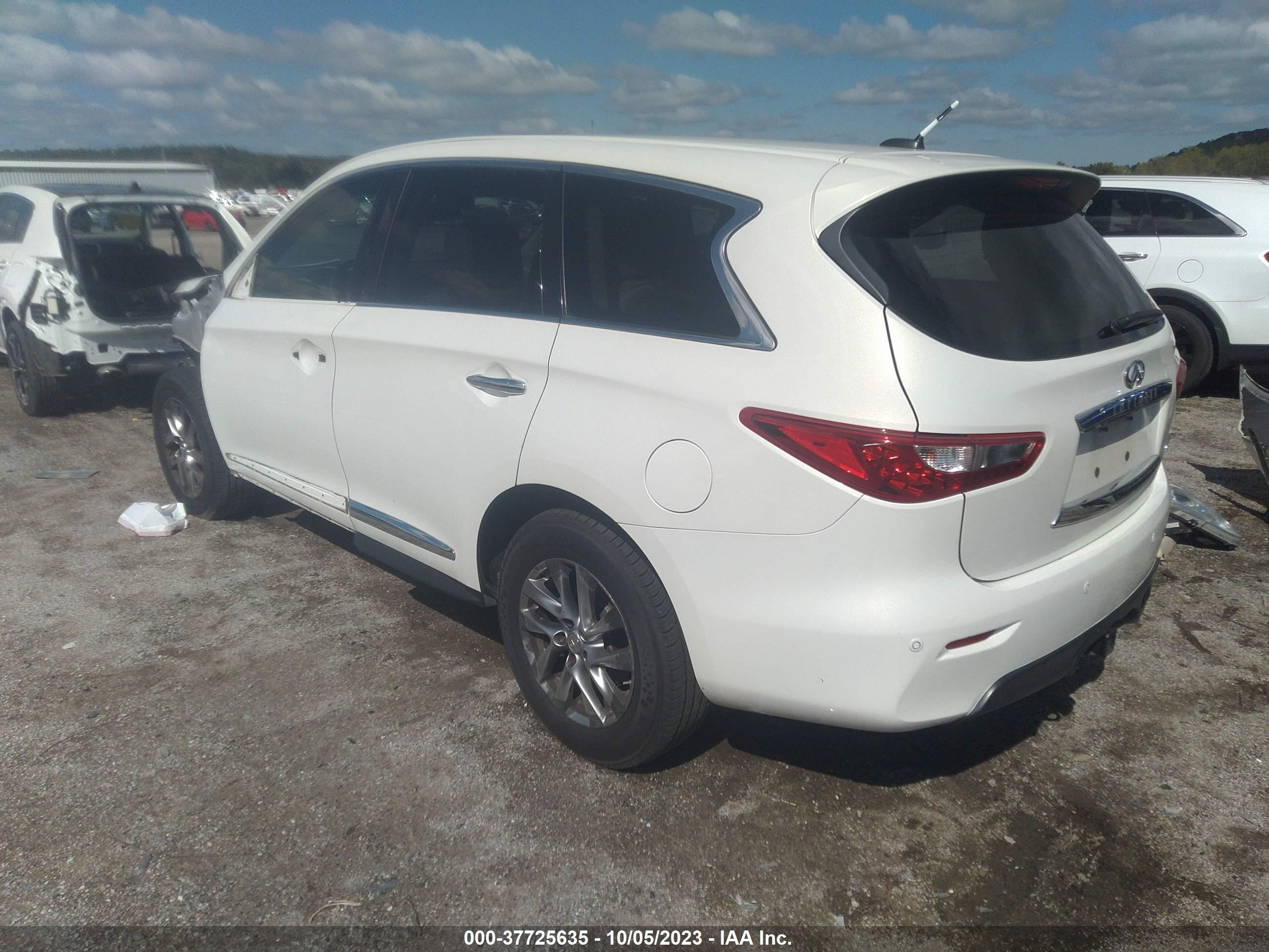 Photo 2 VIN: 5N1AL0MM6DC324529 - INFINITI JX 