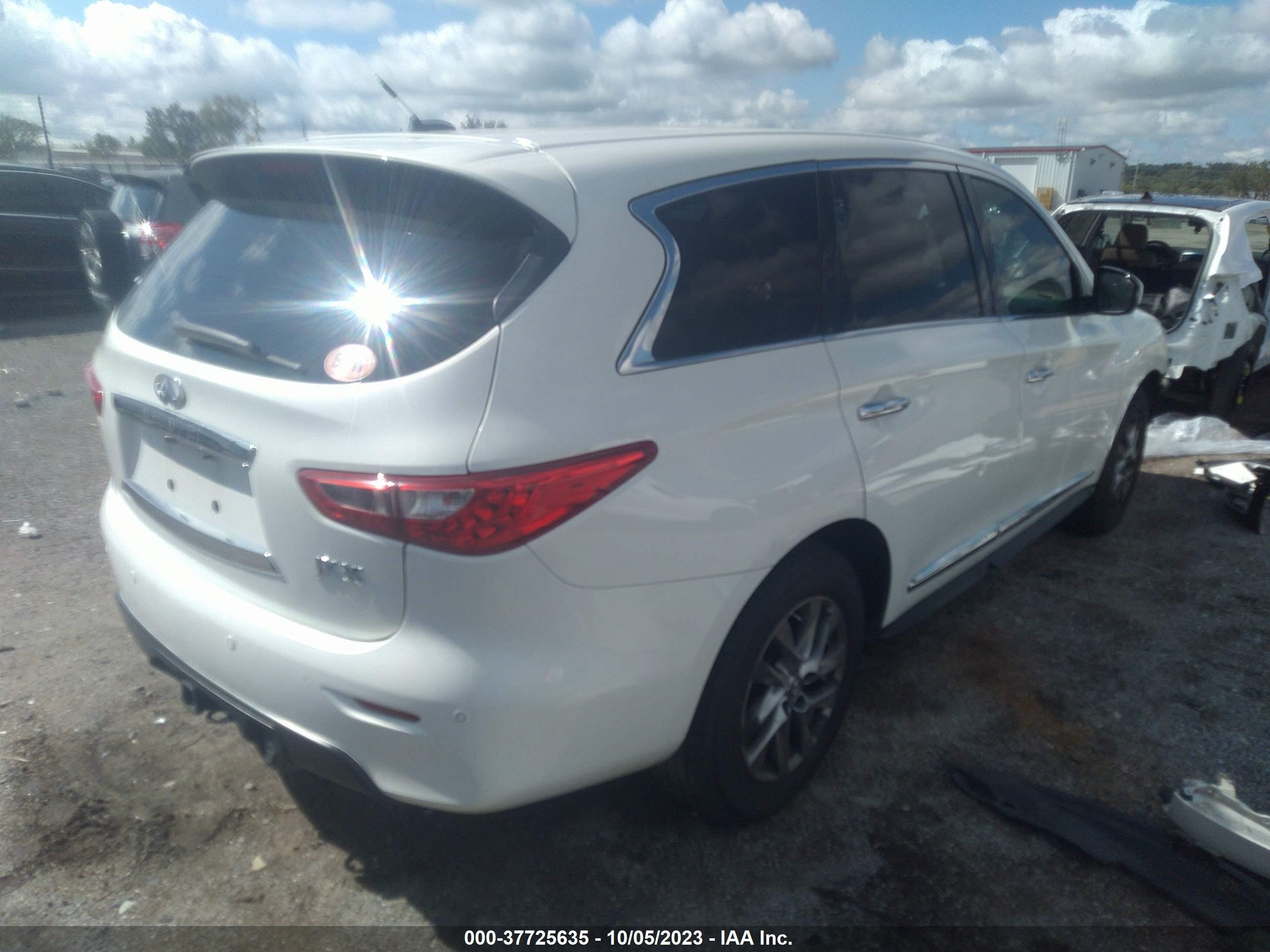 Photo 3 VIN: 5N1AL0MM6DC324529 - INFINITI JX 