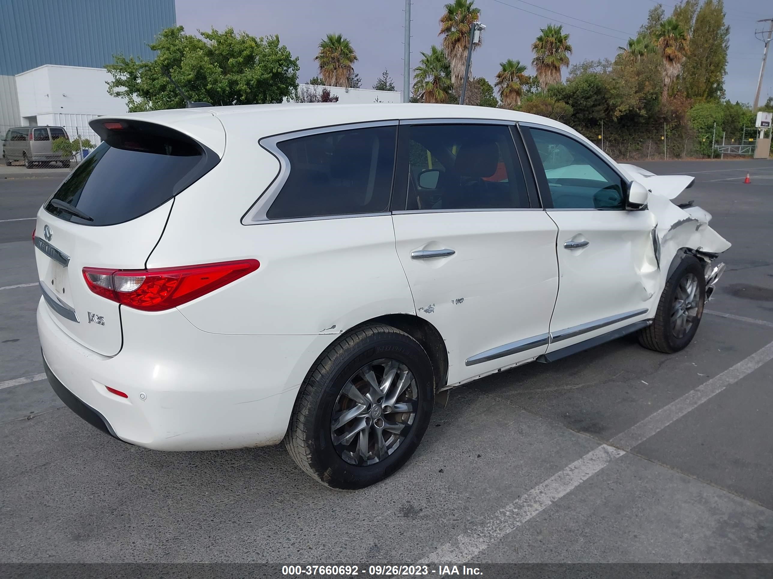 Photo 3 VIN: 5N1AL0MM7DC312373 - INFINITI JX 