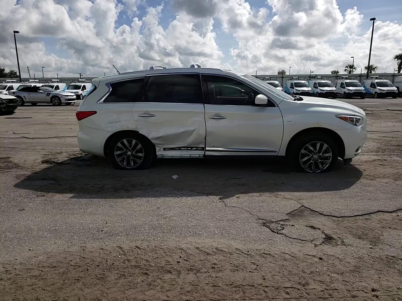 Photo 10 VIN: 5N1AL0MM8EC554865 - INFINITI QX60 