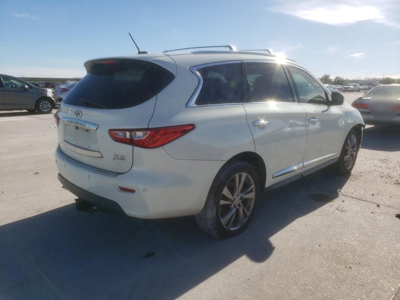 Photo 2 VIN: 5N1AL0MN0DC324440 - INFINITI JX 