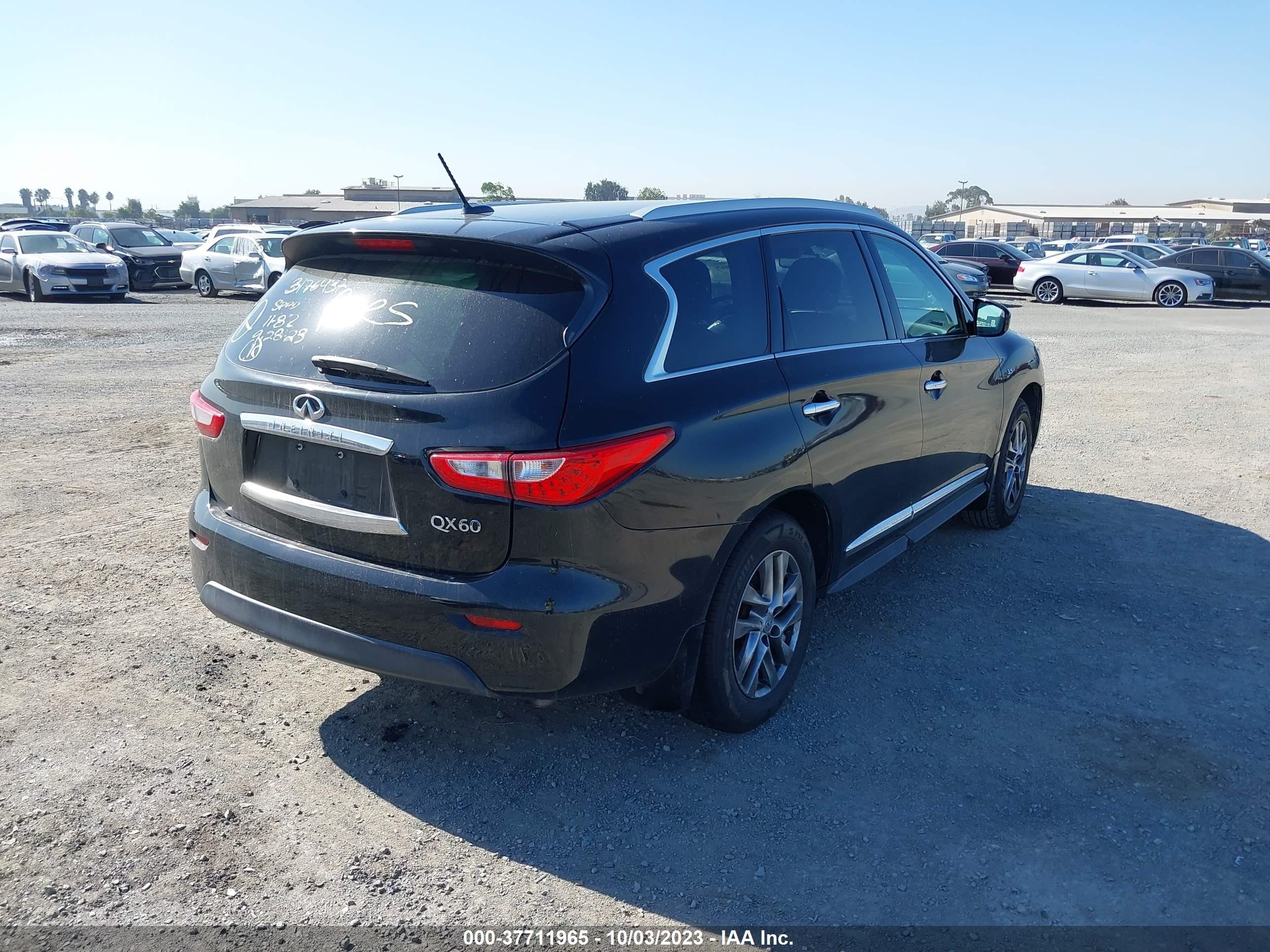 Photo 3 VIN: 5N1AL0MN0EC541701 - INFINITI QX60 