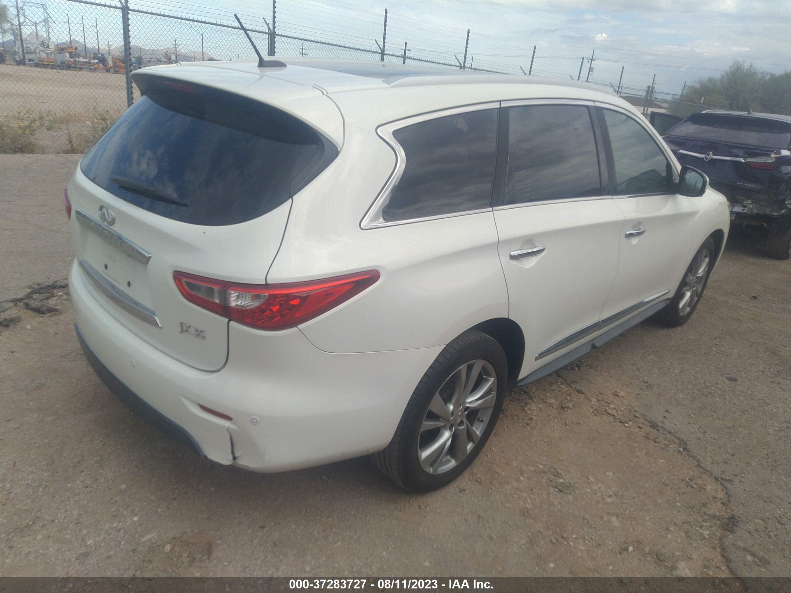 Photo 3 VIN: 5N1AL0MN4DC327051 - INFINITI JX 