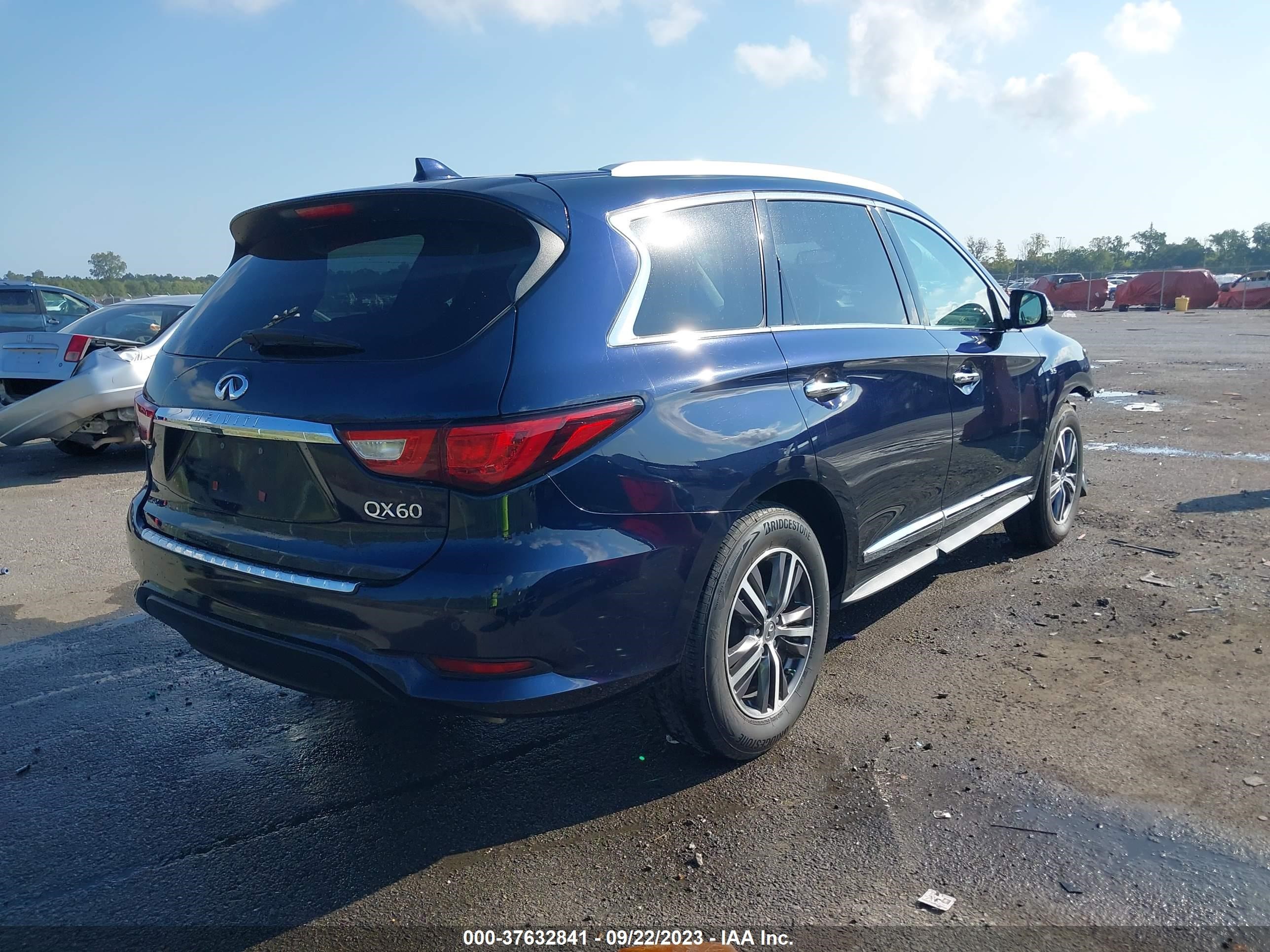 Photo 3 VIN: 5N1AL0MN5GC506963 - INFINITI QX60 