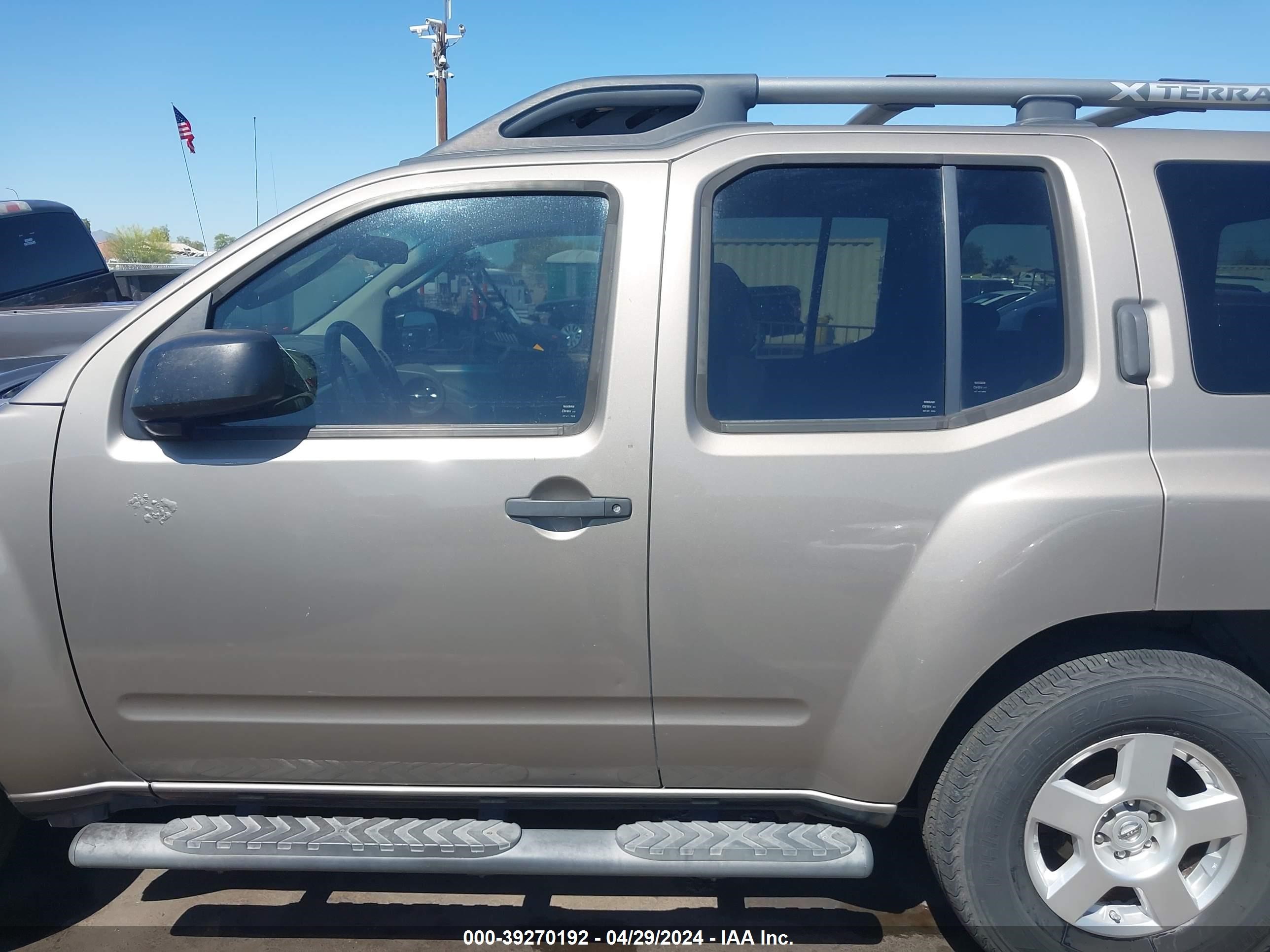 Photo 13 VIN: 5N1AN08U17C540393 - NISSAN XTERRA 