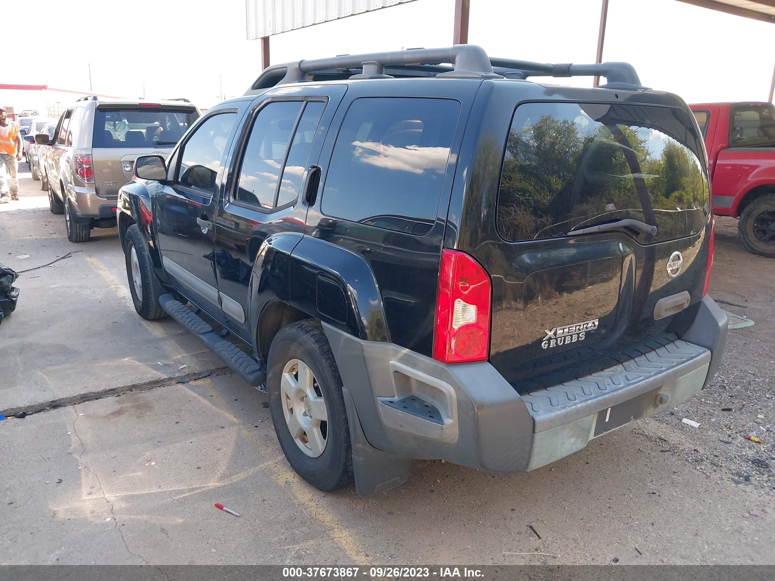 Photo 2 VIN: 5N1AN08U45C608635 - NISSAN XTERRA 