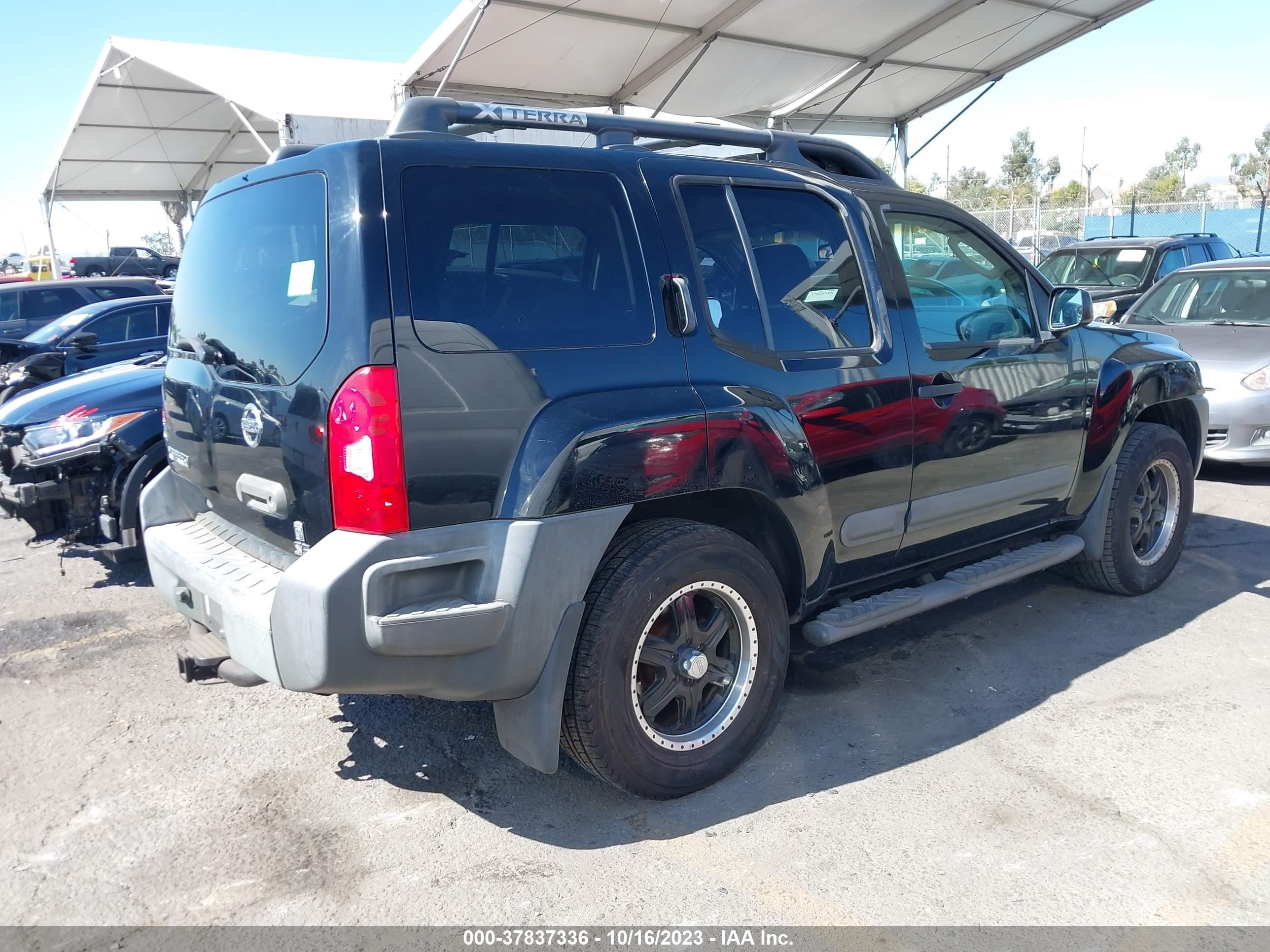 Photo 3 VIN: 5N1AN08U55C637495 - NISSAN XTERRA 