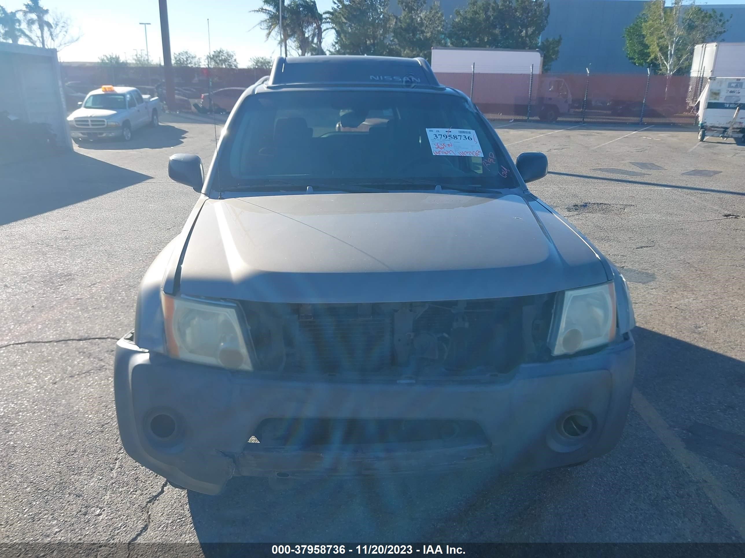 Photo 12 VIN: 5N1AN08U85C646627 - NISSAN XTERRA 