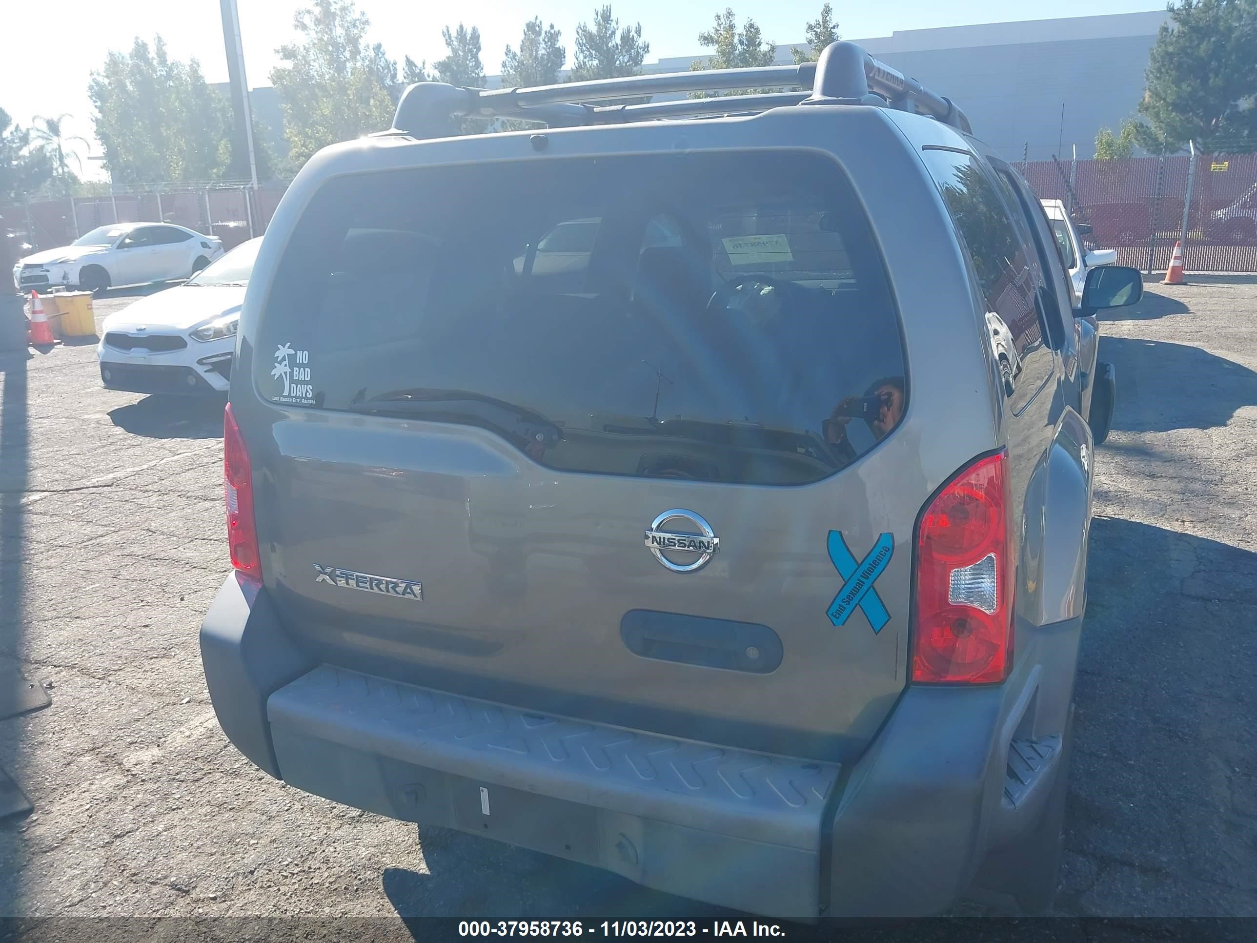 Photo 16 VIN: 5N1AN08U85C646627 - NISSAN XTERRA 