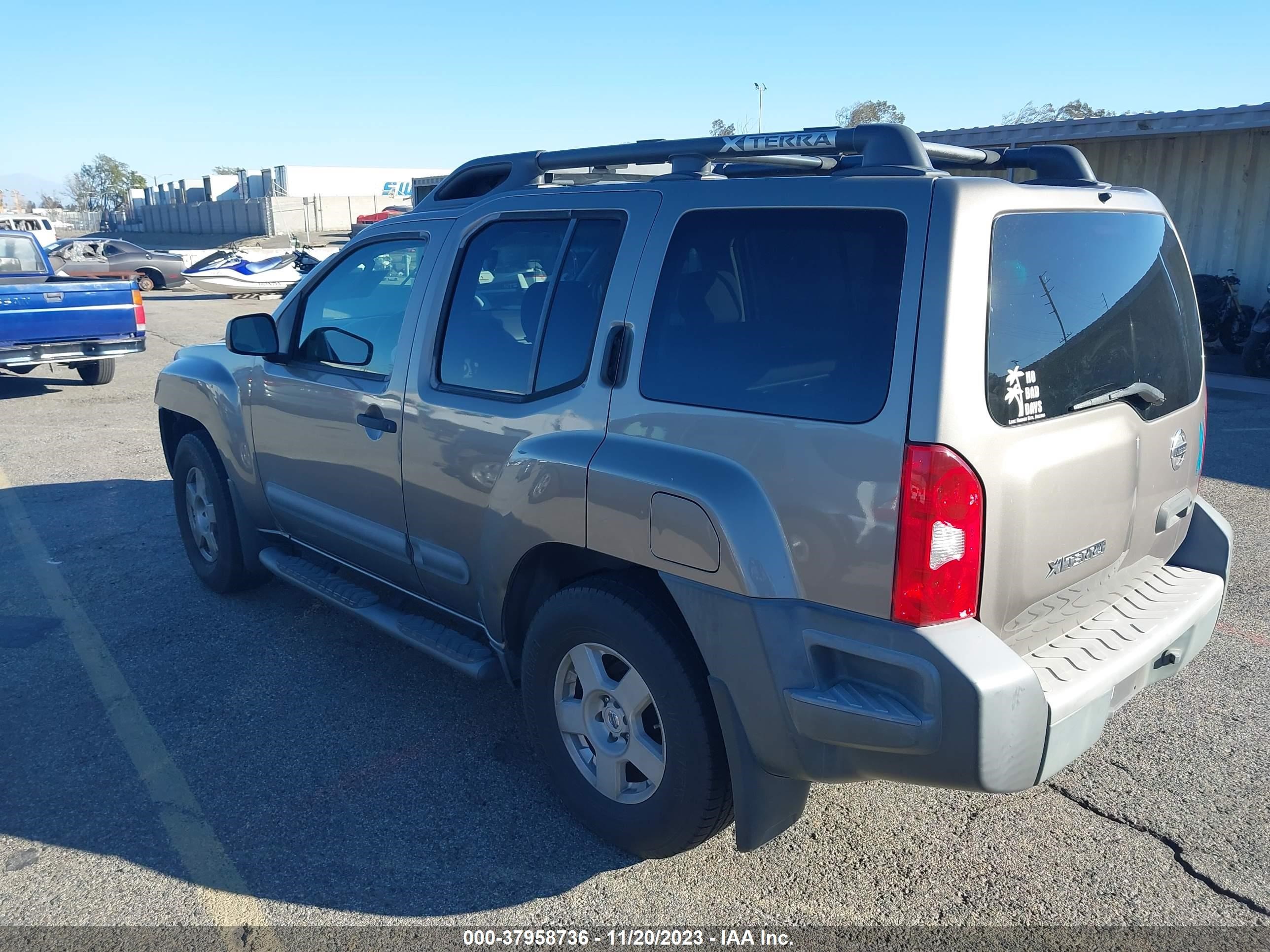 Photo 2 VIN: 5N1AN08U85C646627 - NISSAN XTERRA 