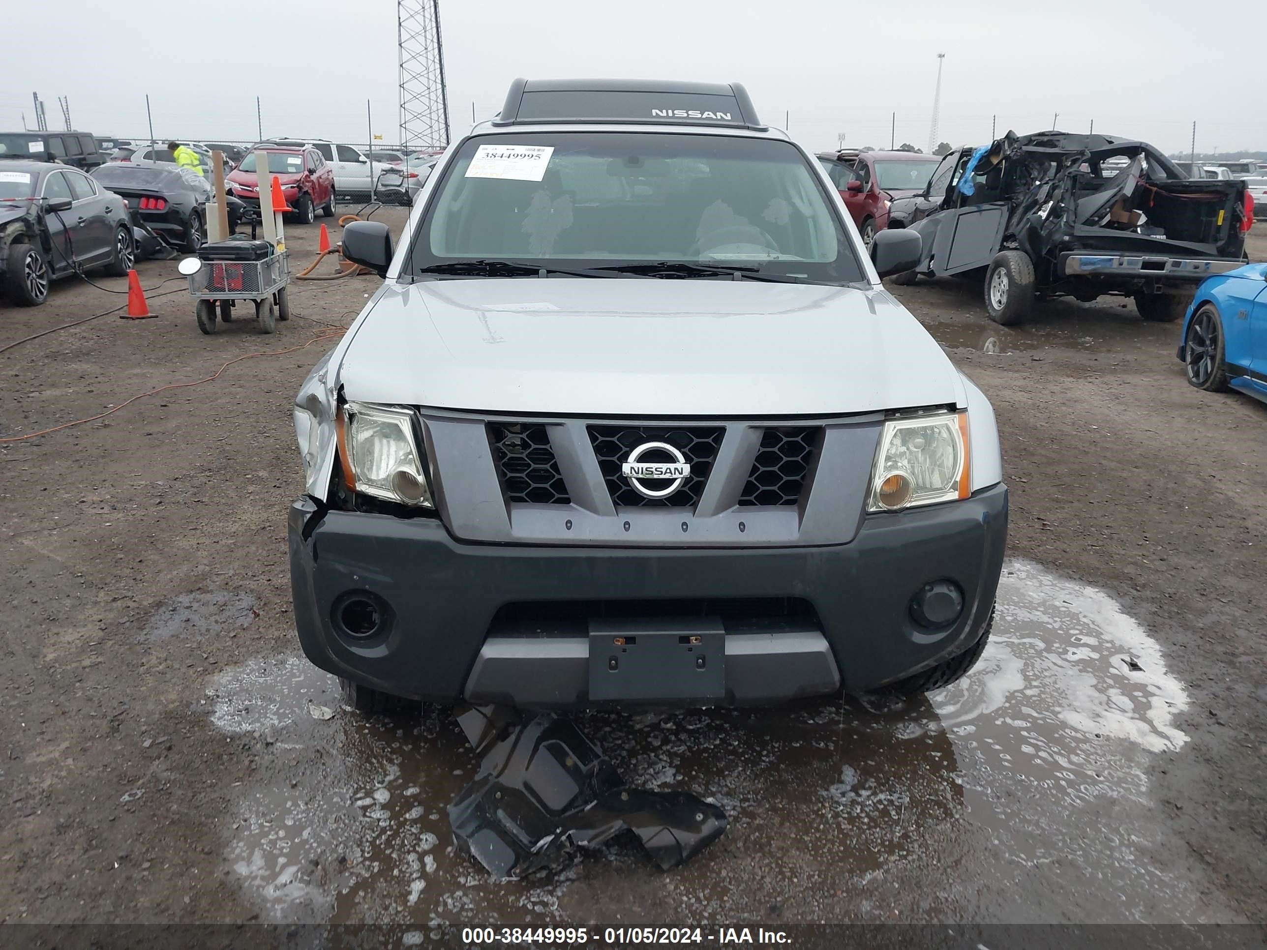 Photo 11 VIN: 5N1AN08UX7C541770 - NISSAN XTERRA 