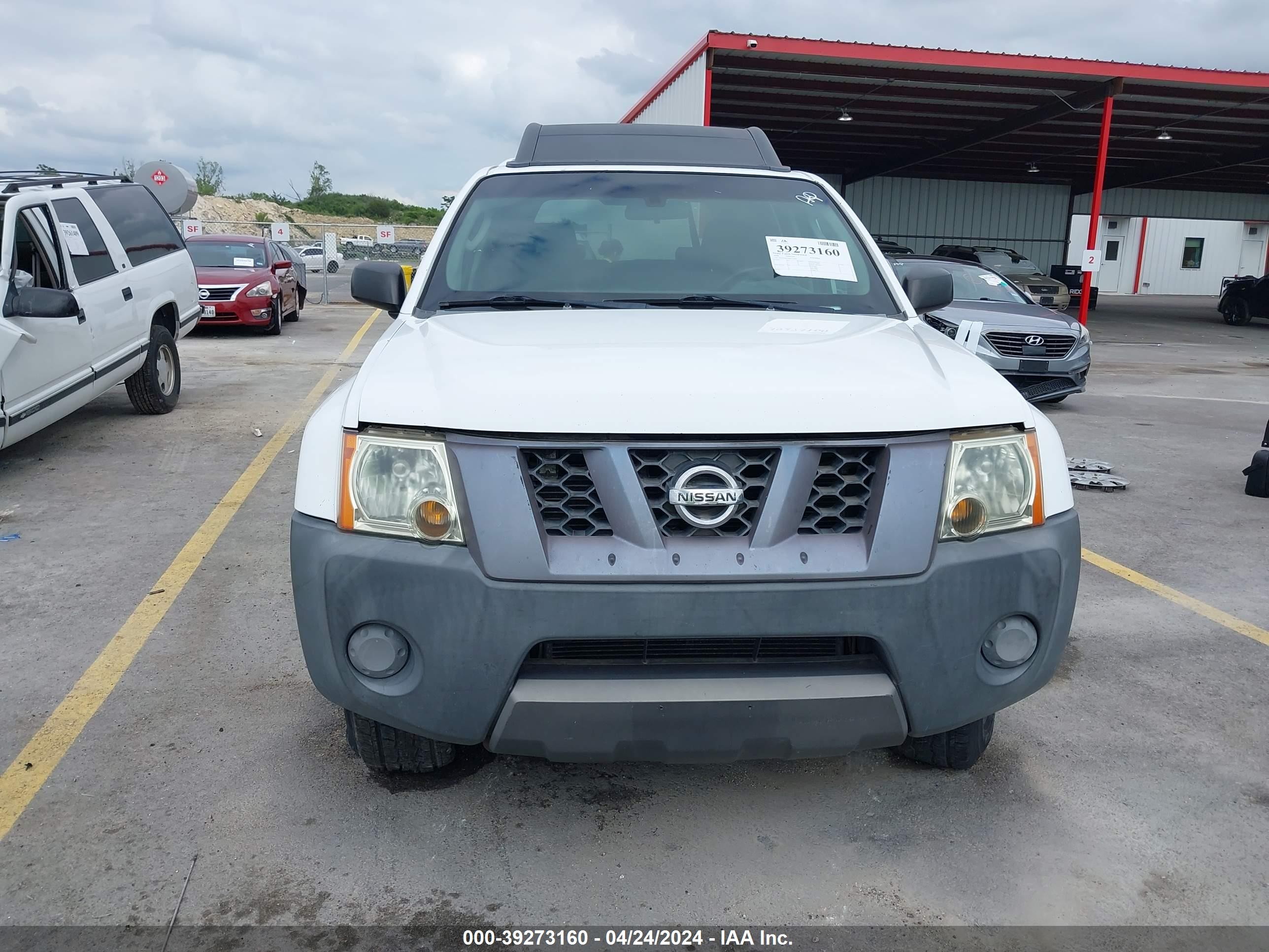 Photo 12 VIN: 5N1AN08UX8C514599 - NISSAN XTERRA 