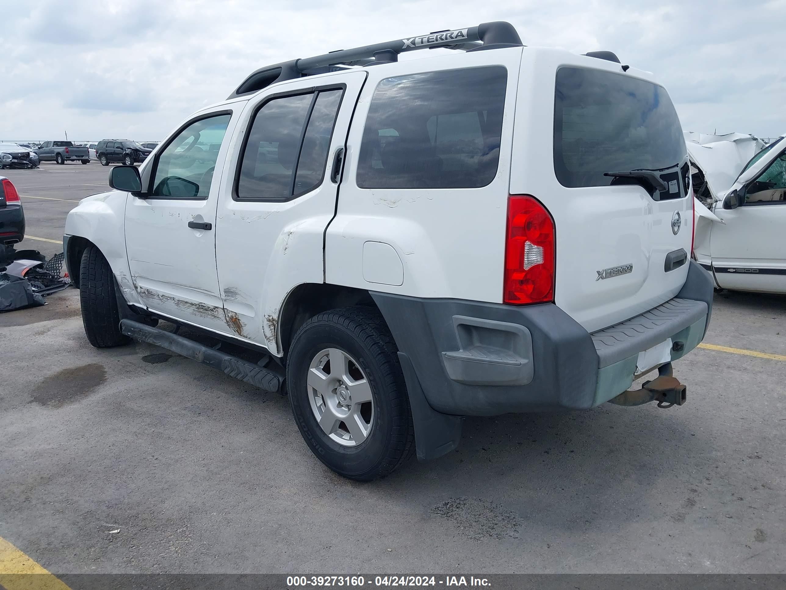 Photo 2 VIN: 5N1AN08UX8C514599 - NISSAN XTERRA 