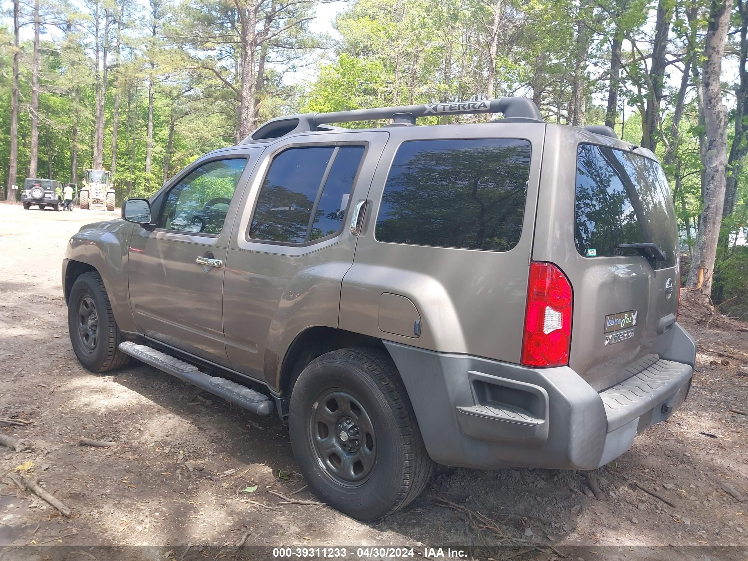 Photo 2 VIN: 5N1AN08UX8C530348 - NISSAN XTERRA 