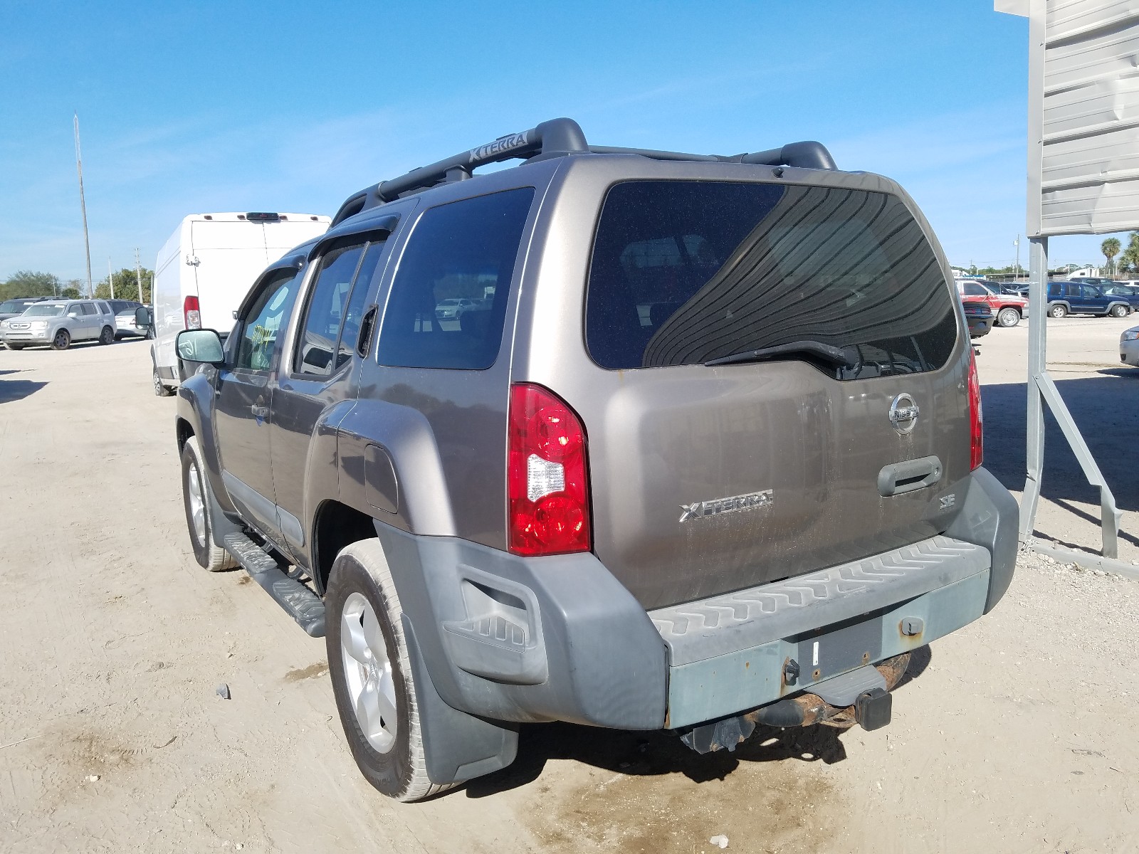 Photo 2 VIN: 5N1AN08W15C639181 - NISSAN XTERRA OFF 