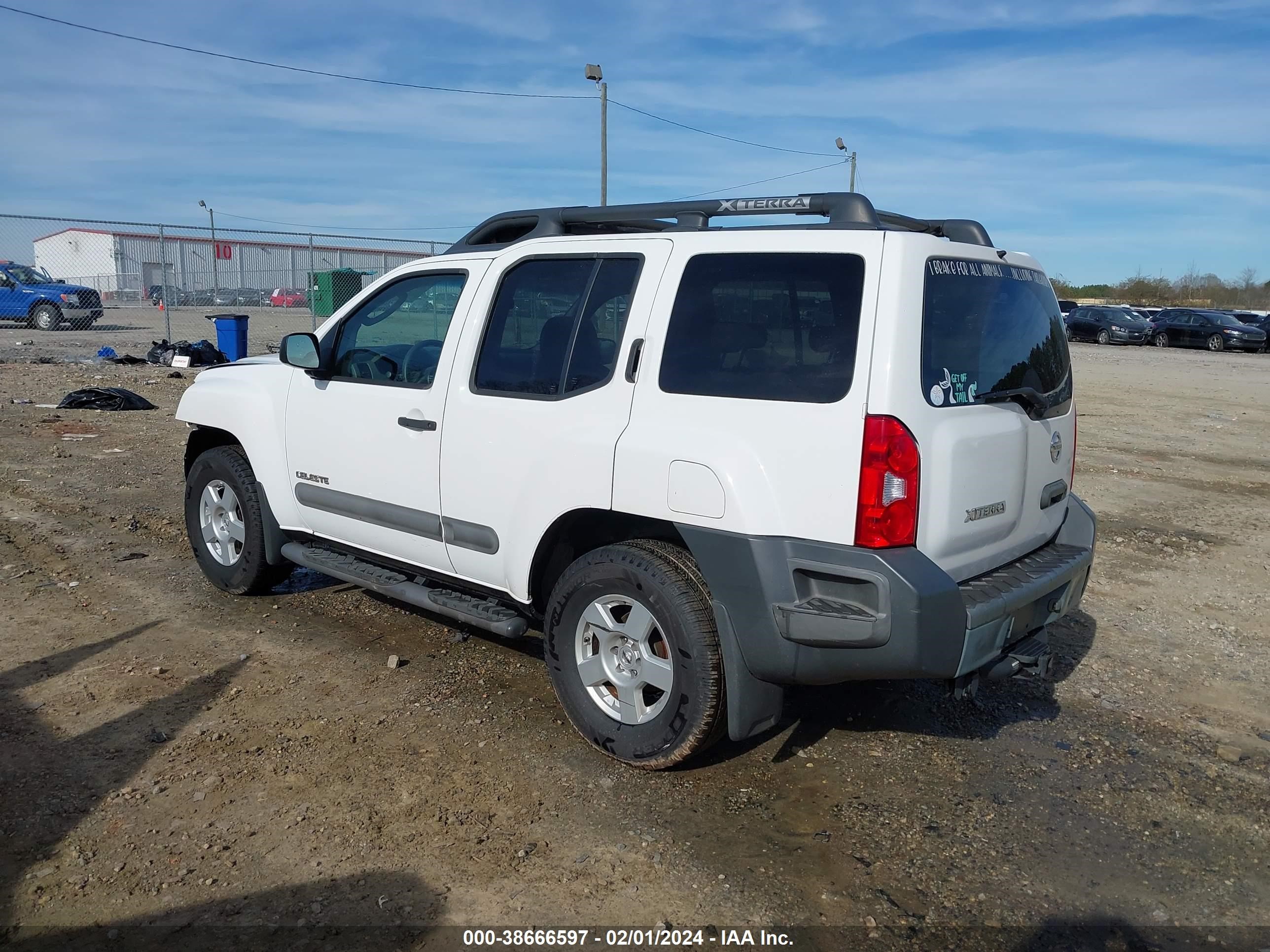 Photo 2 VIN: 5N1AN08W65C655523 - NISSAN XTERRA 