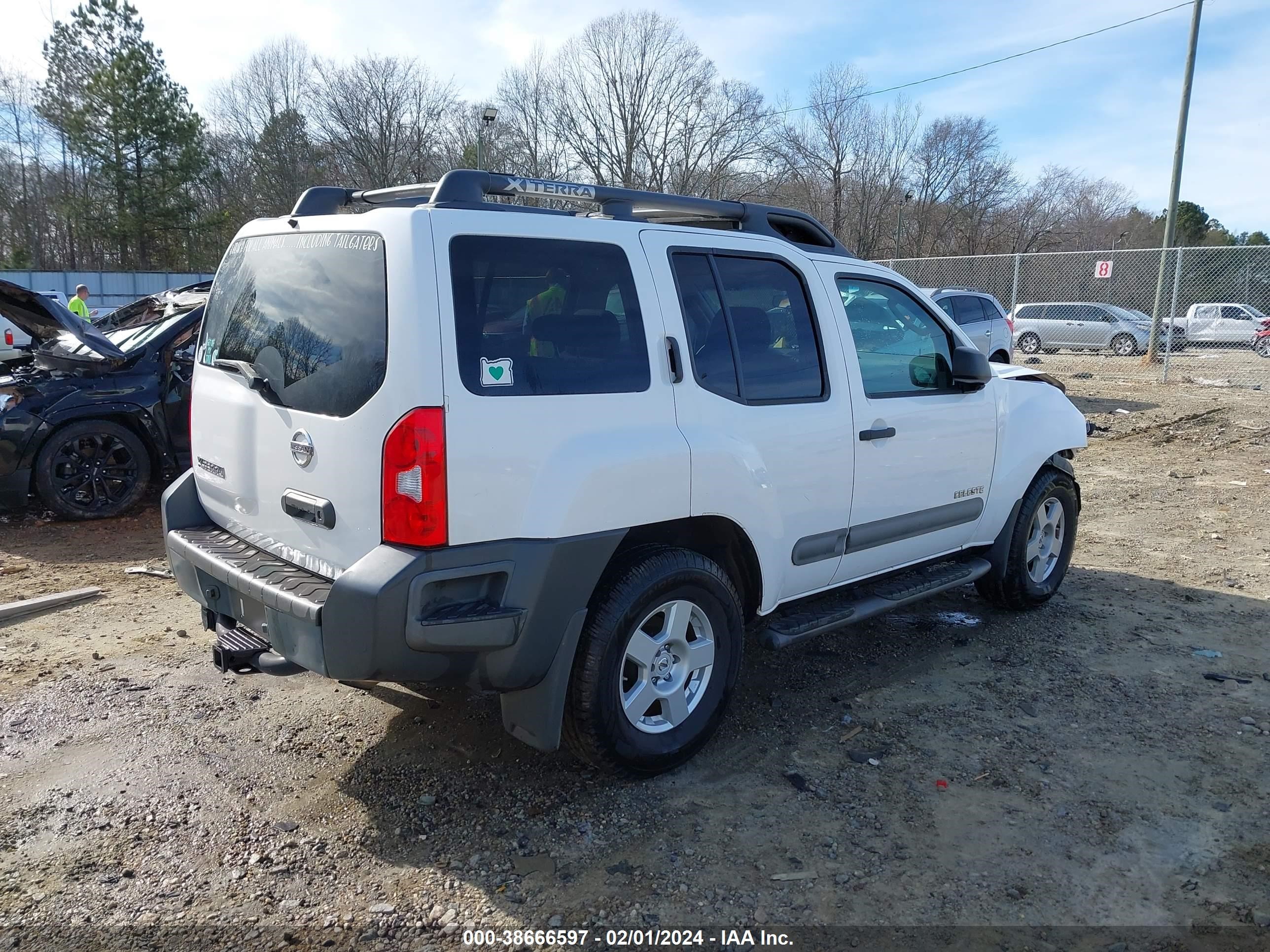 Photo 3 VIN: 5N1AN08W65C655523 - NISSAN XTERRA 