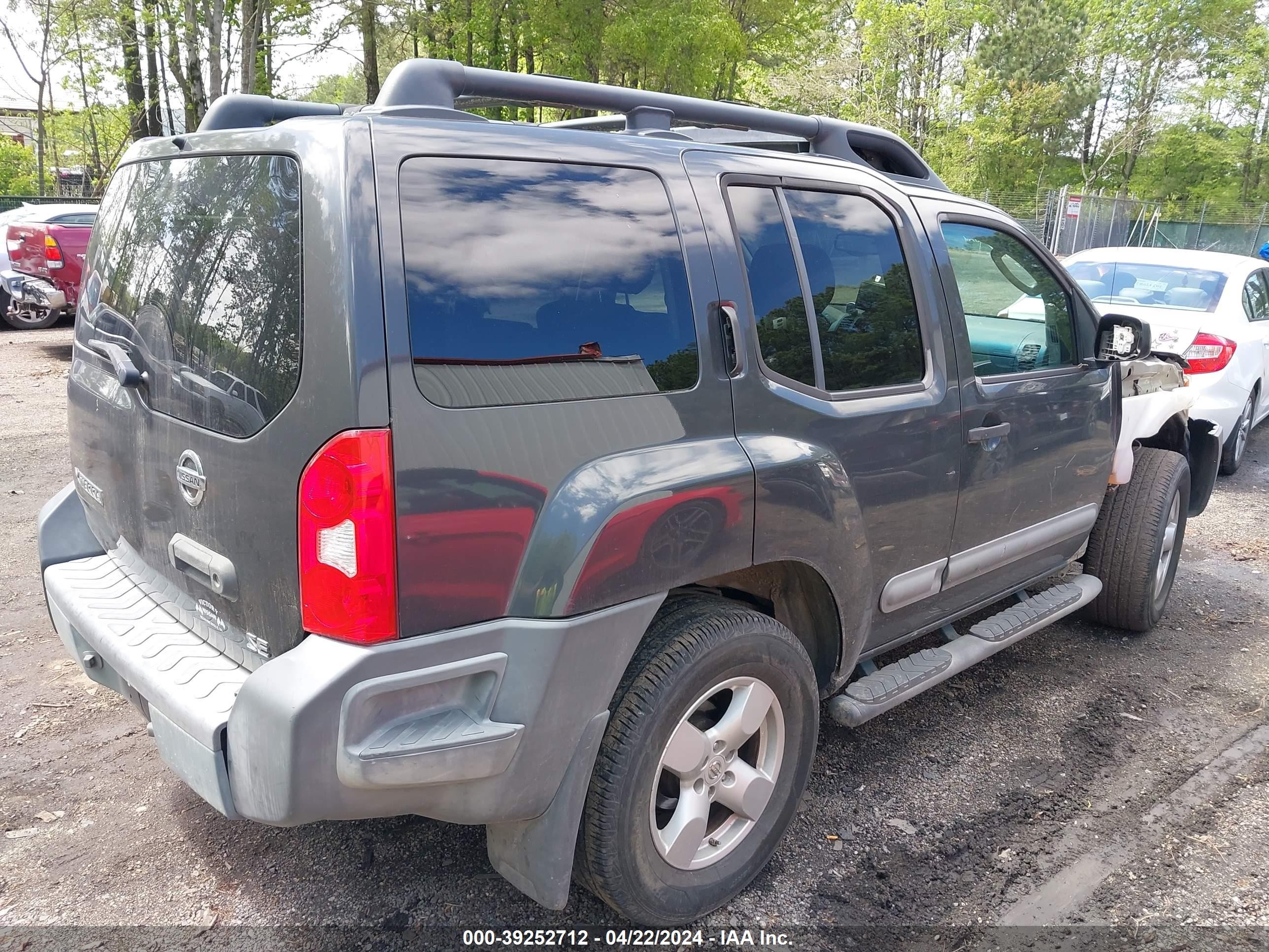 Photo 3 VIN: 5N1AN08W75C608307 - NISSAN XTERRA 