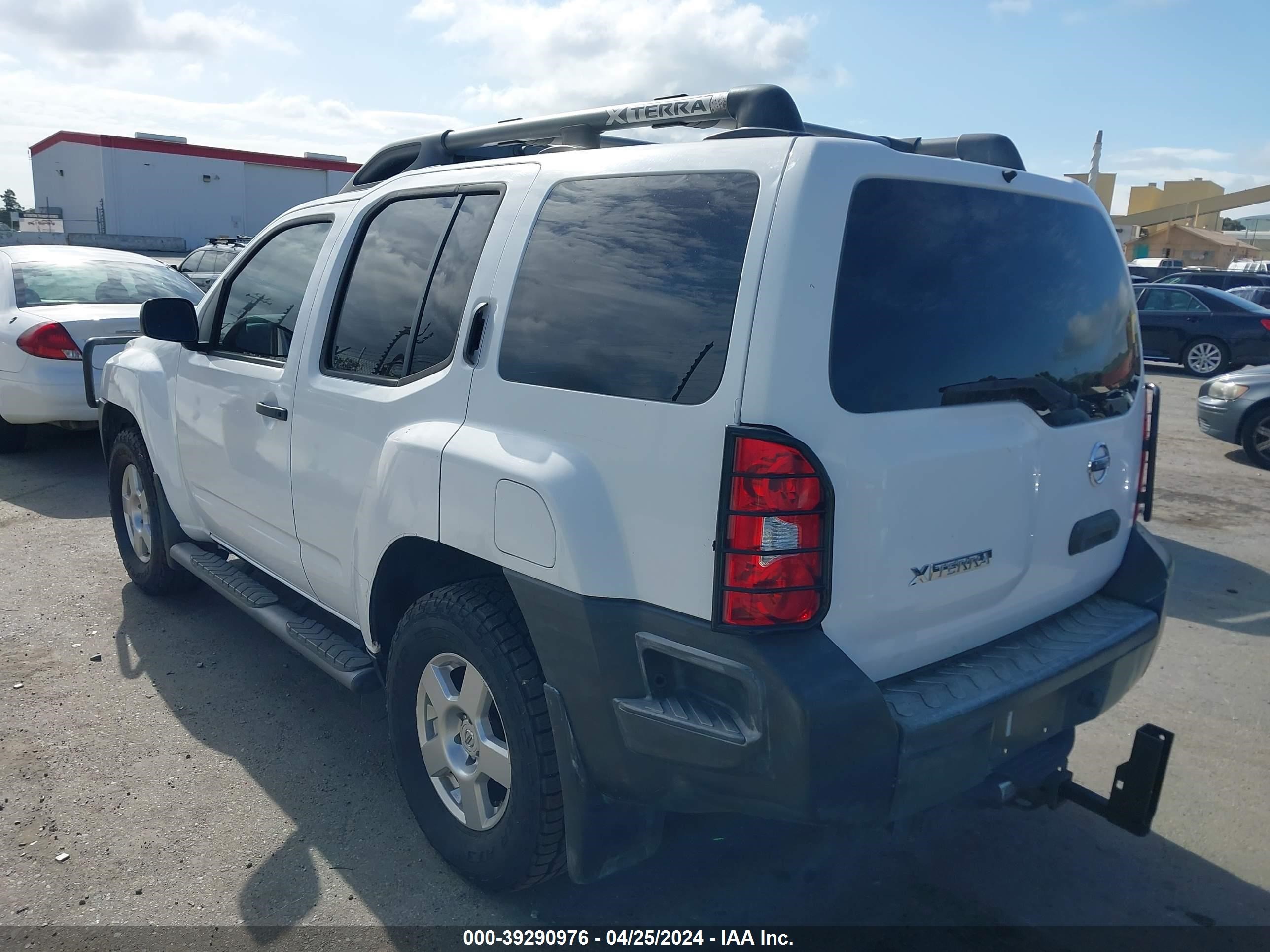 Photo 2 VIN: 5N1AN08W87C532390 - NISSAN XTERRA 