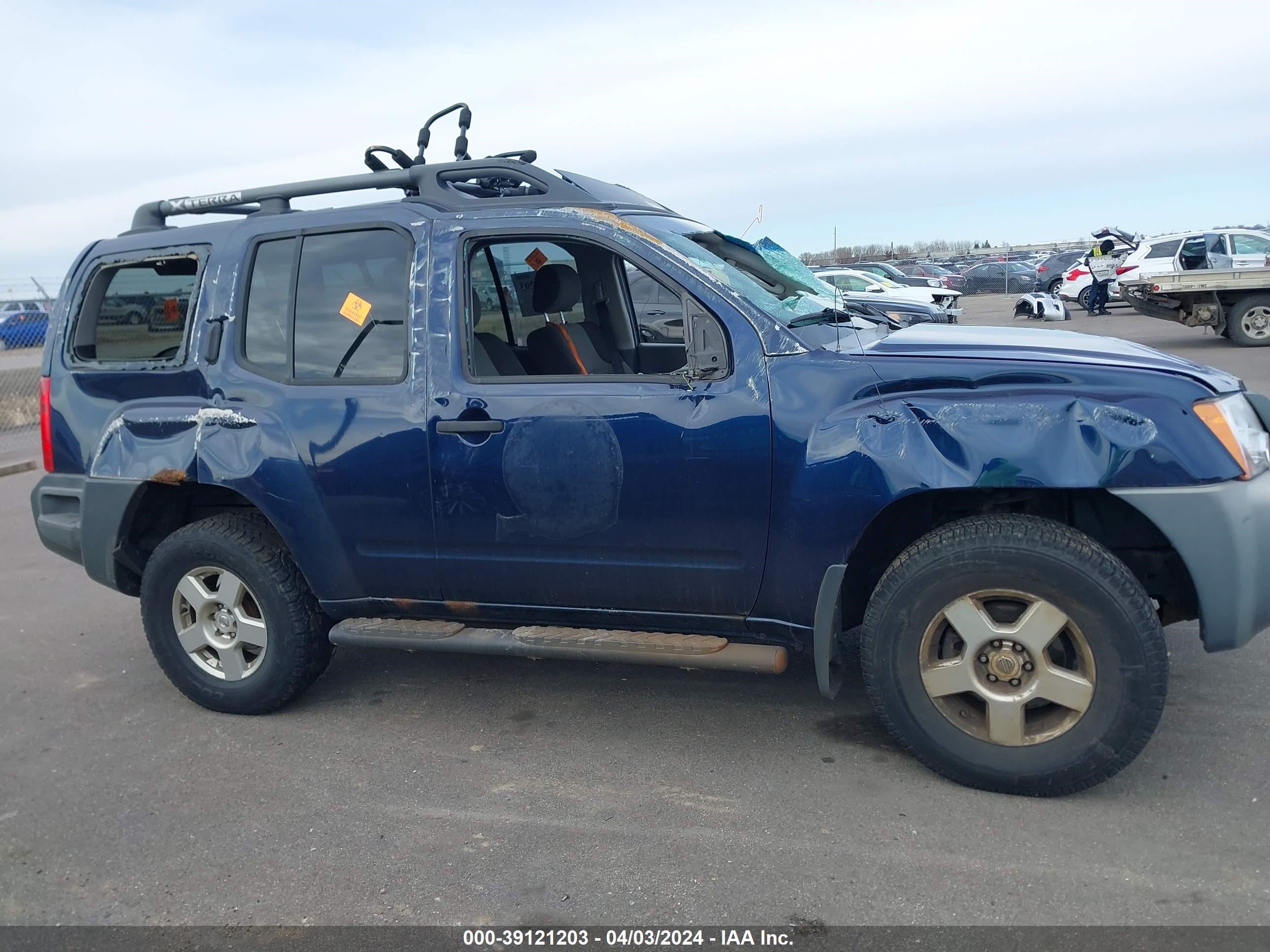 Photo 12 VIN: 5N1AN08WX8C529587 - NISSAN XTERRA 