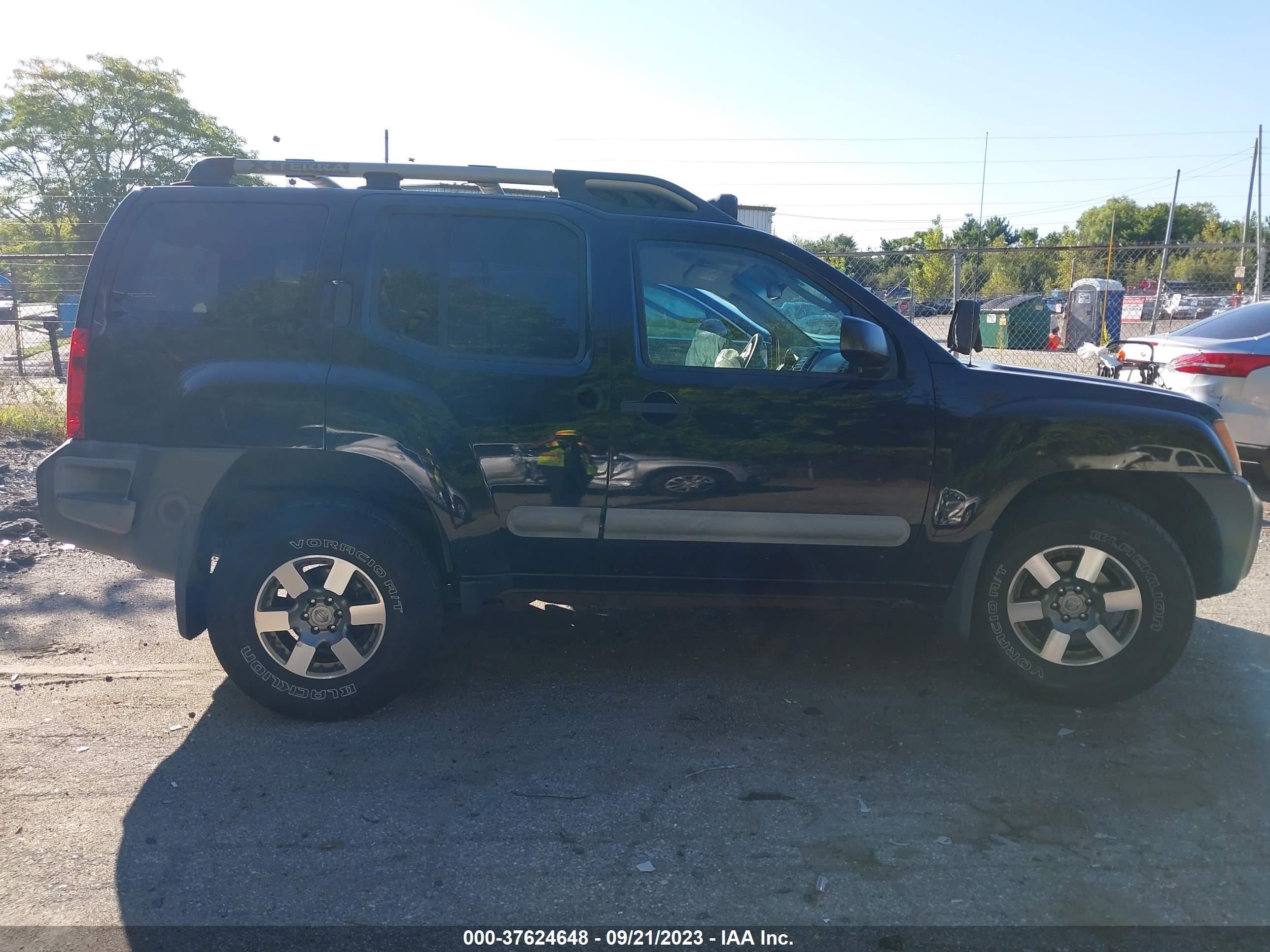 Photo 11 VIN: 5N1AN0NW0BC518738 - NISSAN XTERRA 