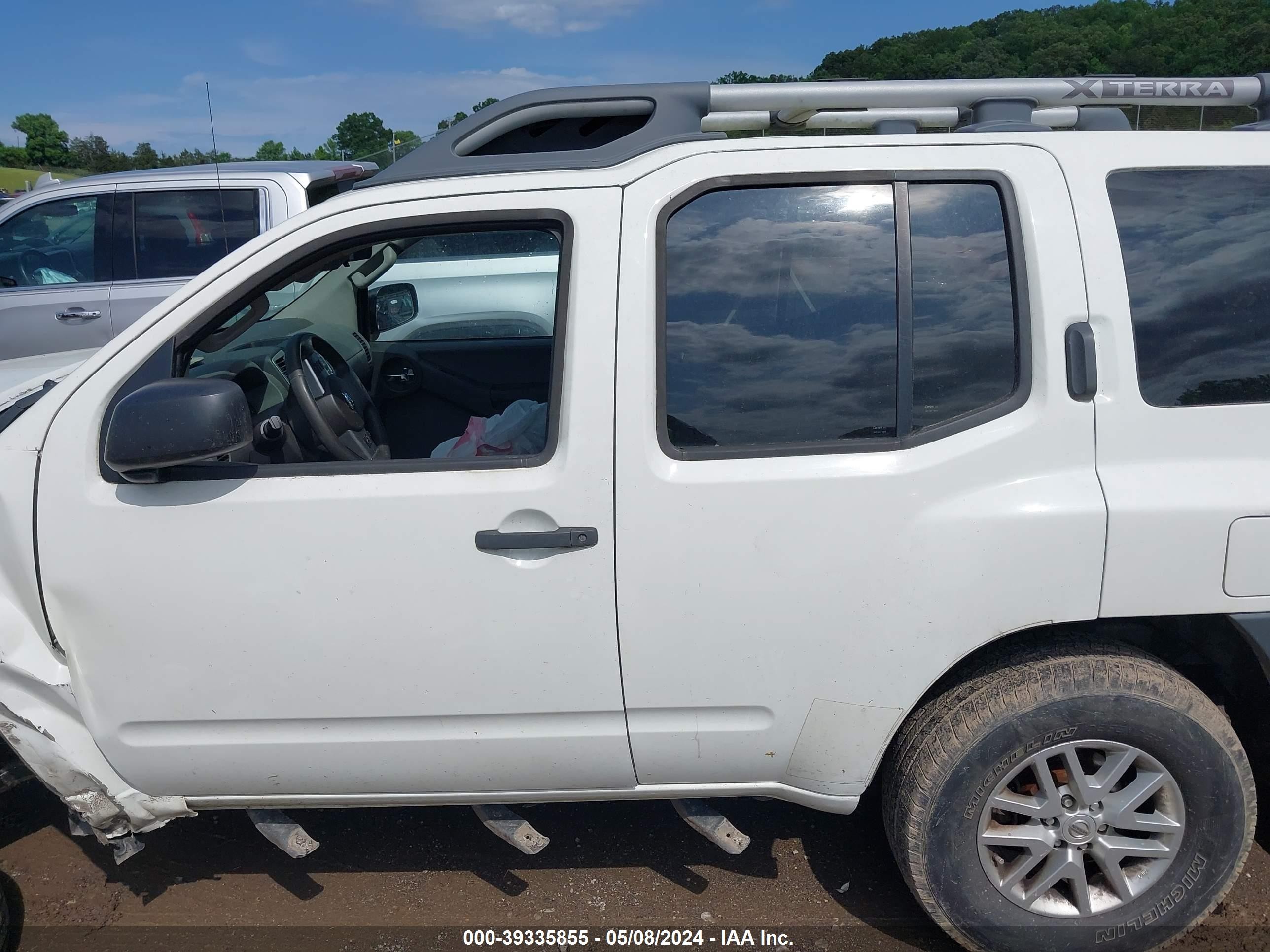 Photo 14 VIN: 5N1AN0NW0FN658573 - NISSAN XTERRA 