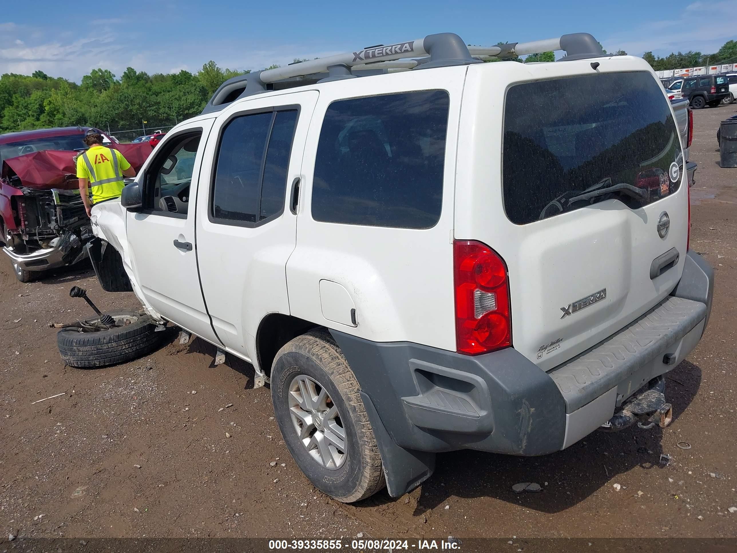 Photo 2 VIN: 5N1AN0NW0FN658573 - NISSAN XTERRA 