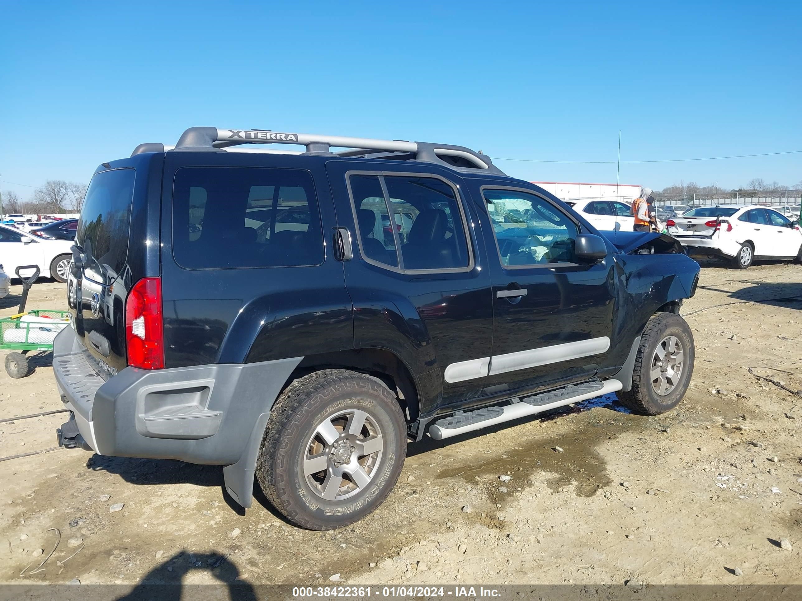 Photo 3 VIN: 5N1AN0NW1BC504301 - NISSAN XTERRA 