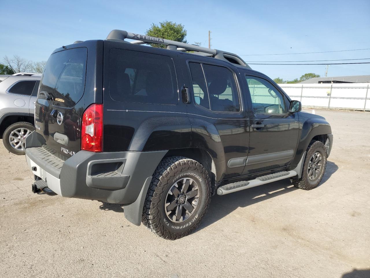 Photo 2 VIN: 5N1AN0NW2FN661748 - NISSAN XTERRA 