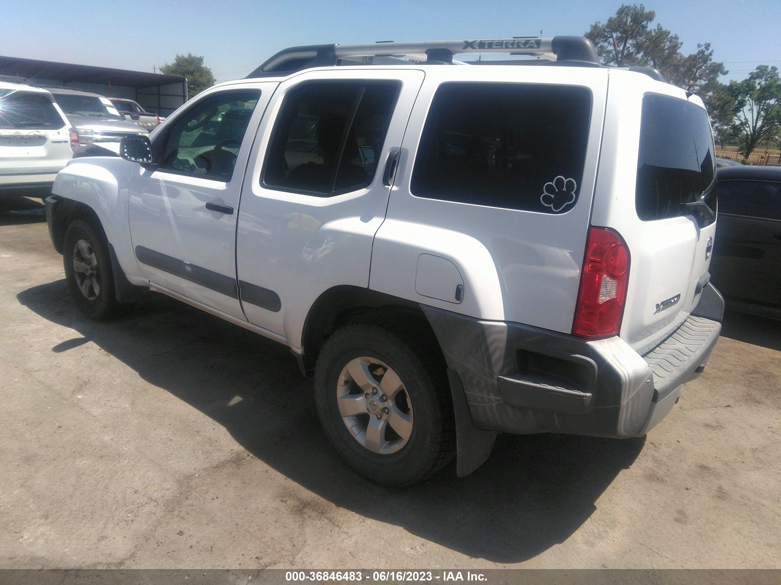 Photo 2 VIN: 5N1AN0NW3BC508902 - NISSAN XTERRA 