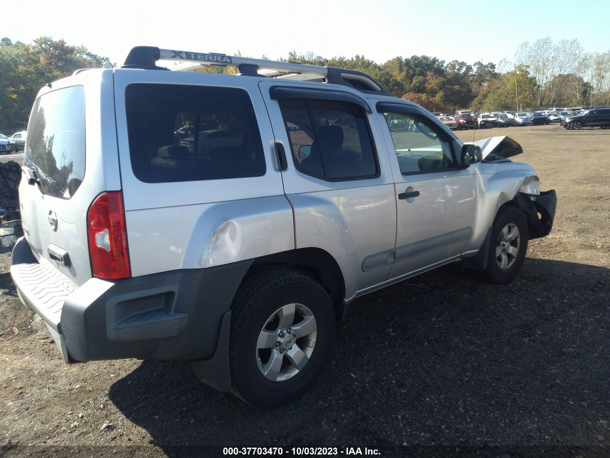 Photo 3 VIN: 5N1AN0NW5BC504088 - NISSAN XTERRA 