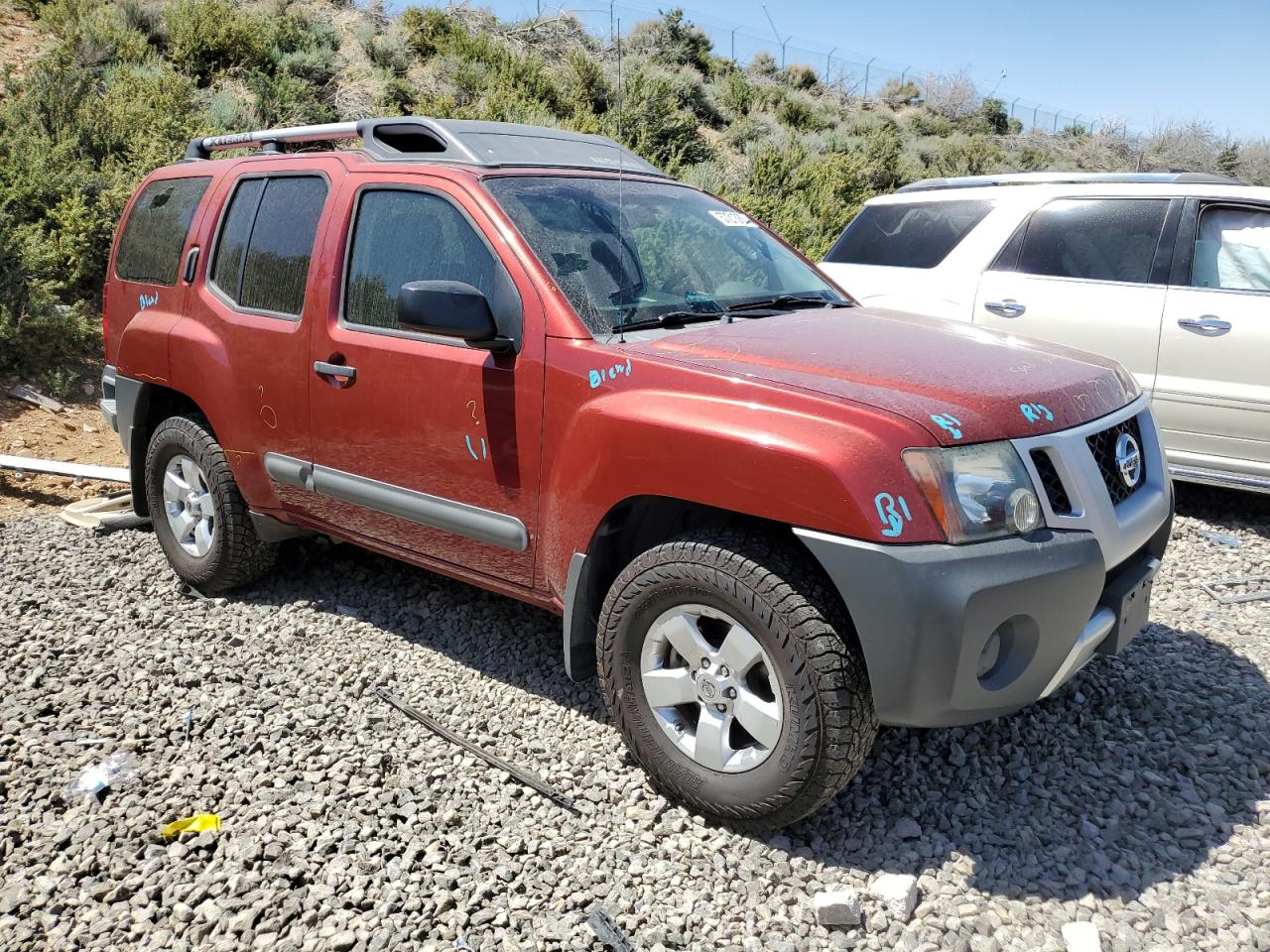 Photo 3 VIN: 5N1AN0NW7DN813729 - NISSAN XTERRA 