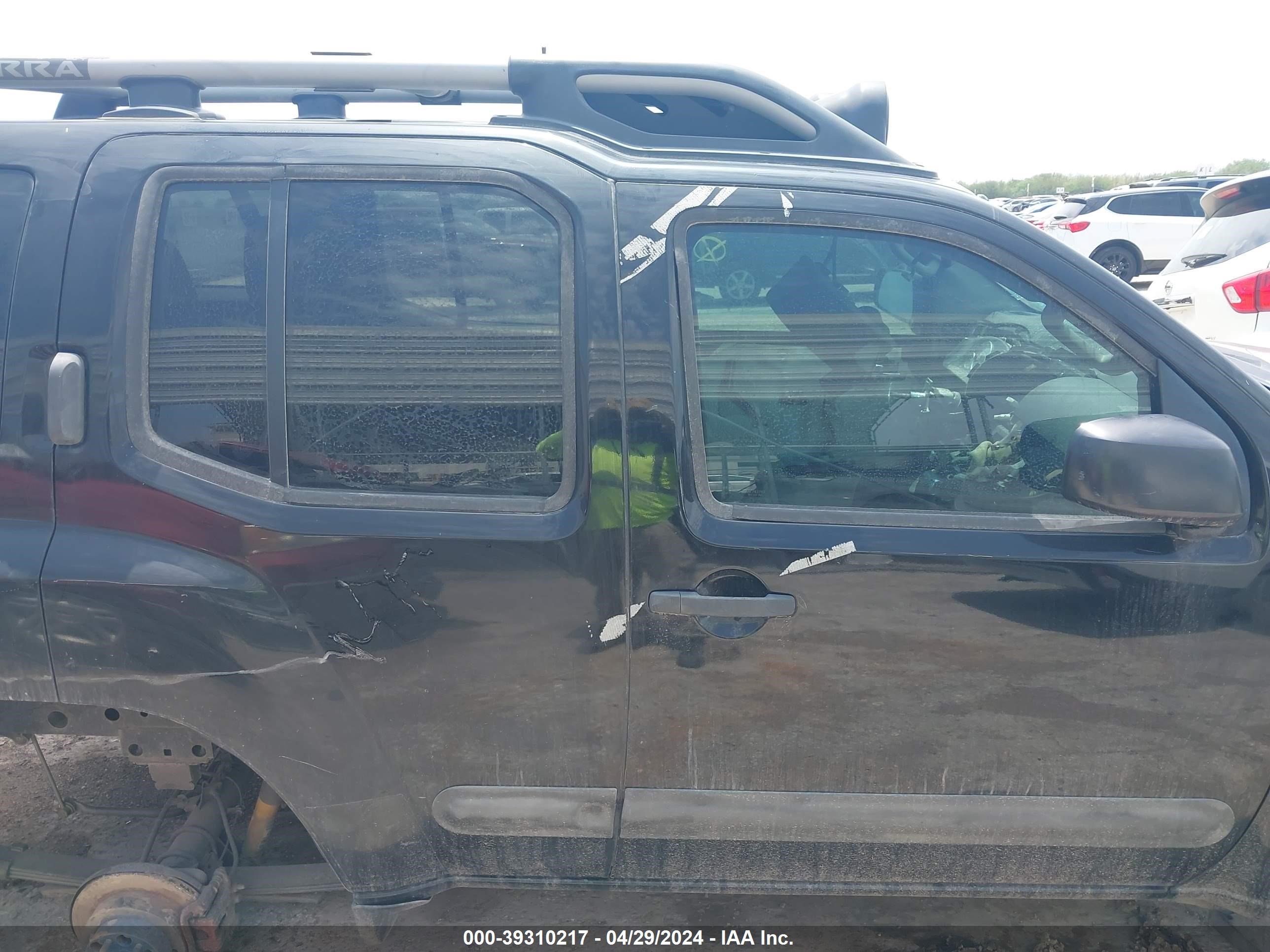 Photo 11 VIN: 5N1AN0NW9FN650410 - NISSAN XTERRA 