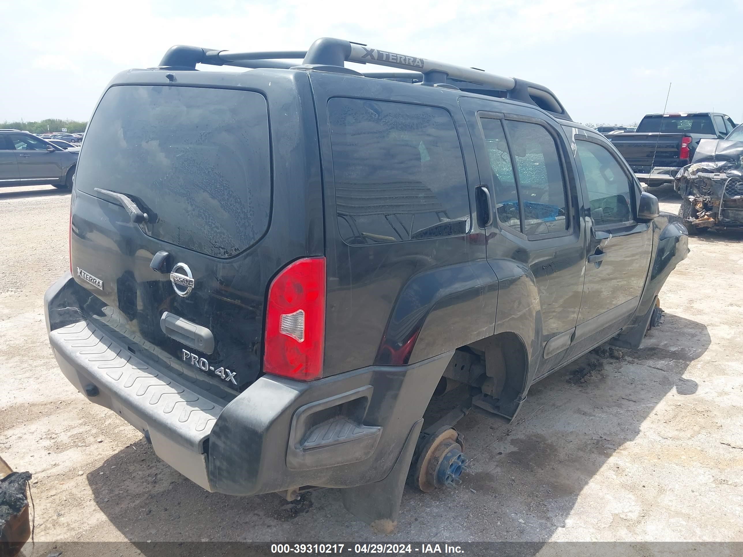 Photo 3 VIN: 5N1AN0NW9FN650410 - NISSAN XTERRA 