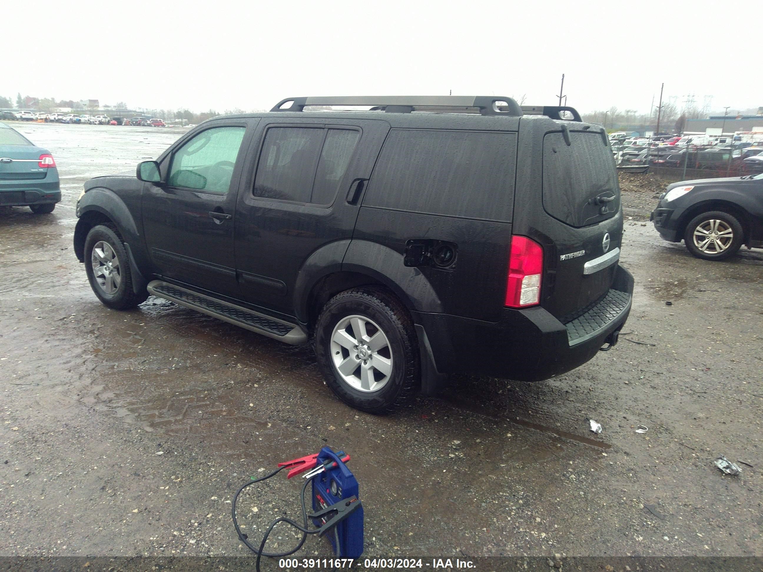 Photo 2 VIN: 5N1AR18B18C622571 - NISSAN PATHFINDER 