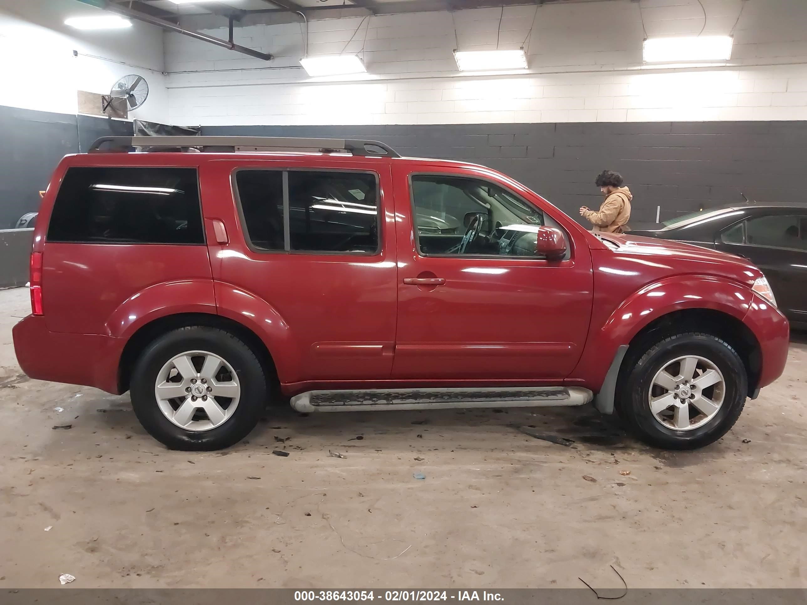 Photo 12 VIN: 5N1AR18B18C663654 - NISSAN PATHFINDER 