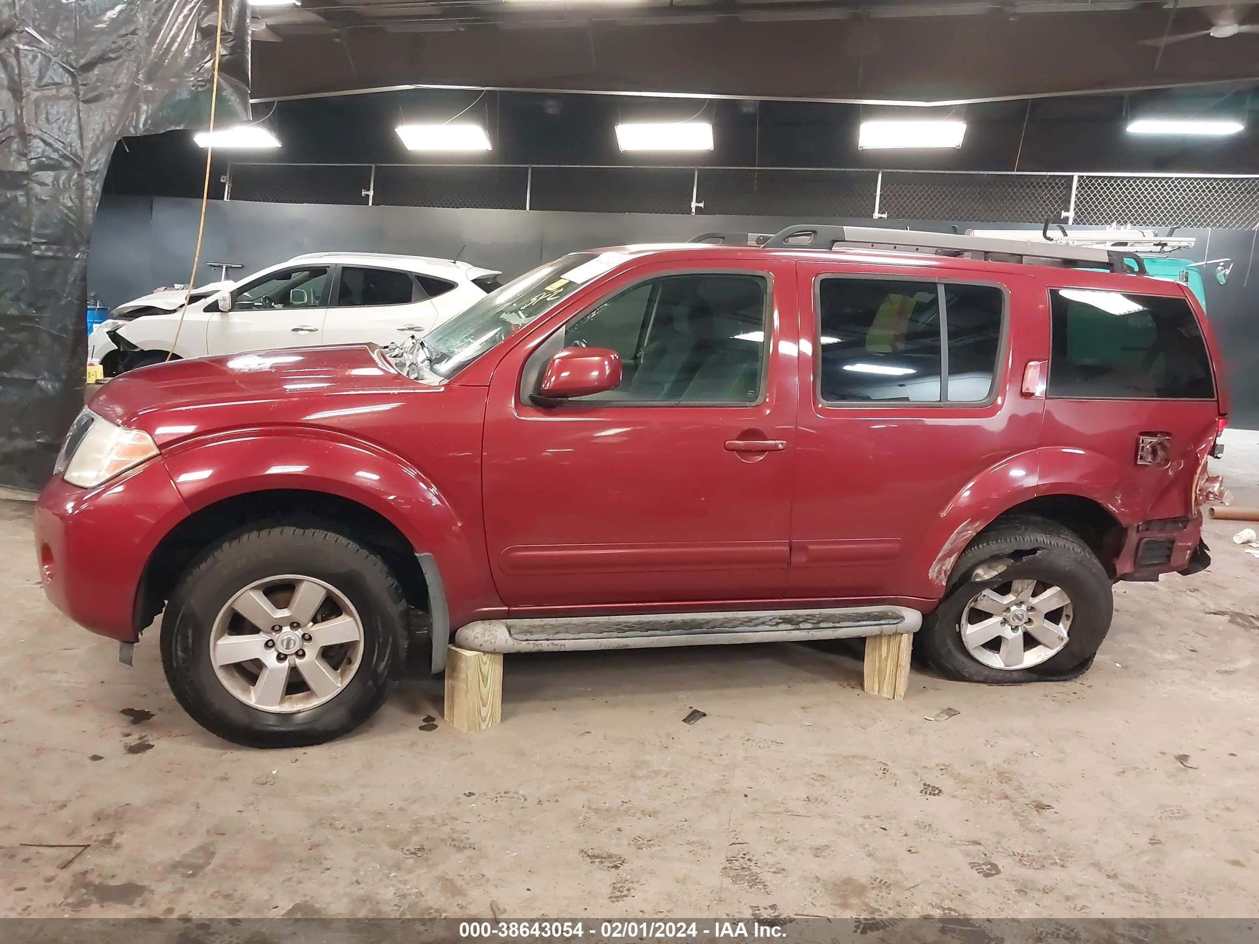 Photo 13 VIN: 5N1AR18B18C663654 - NISSAN PATHFINDER 