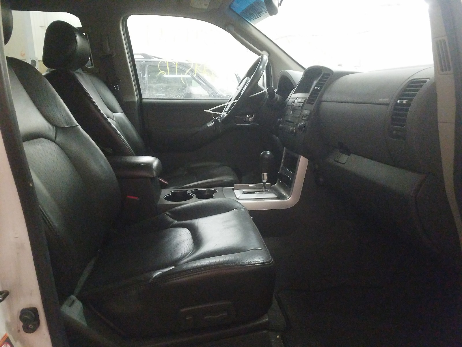 Photo 4 VIN: 5N1AR18B28C626130 - NISSAN PATHFINDER 